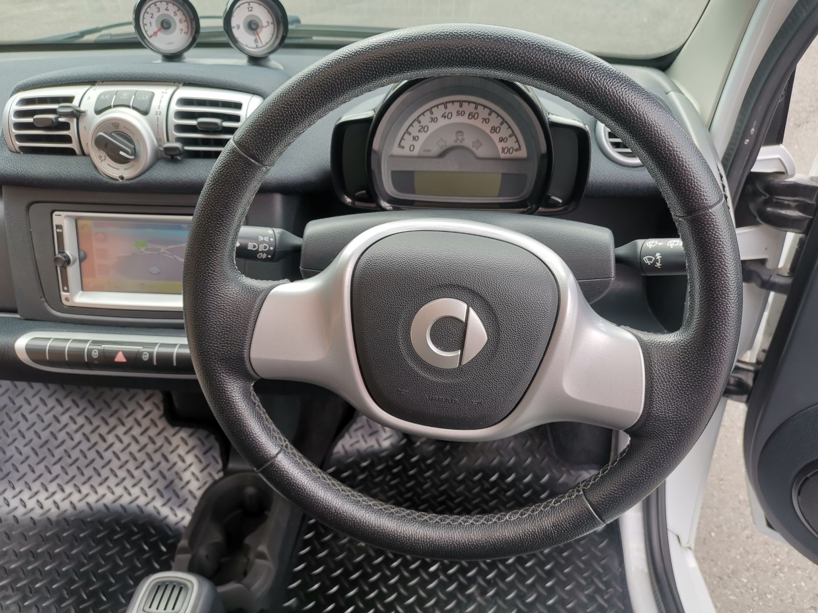Smart ForTwo 1.0L GRANDSTYLE EDITION Coupe 3dr Petrol Automatic Euro 5 (84 bhp) 3dr Automatic 2026