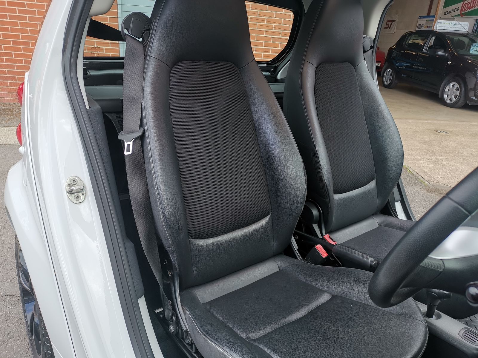 Smart ForTwo 1.0L GRANDSTYLE EDITION Coupe 3dr Petrol Automatic Euro 5 (84 bhp) 3dr Automatic 2026