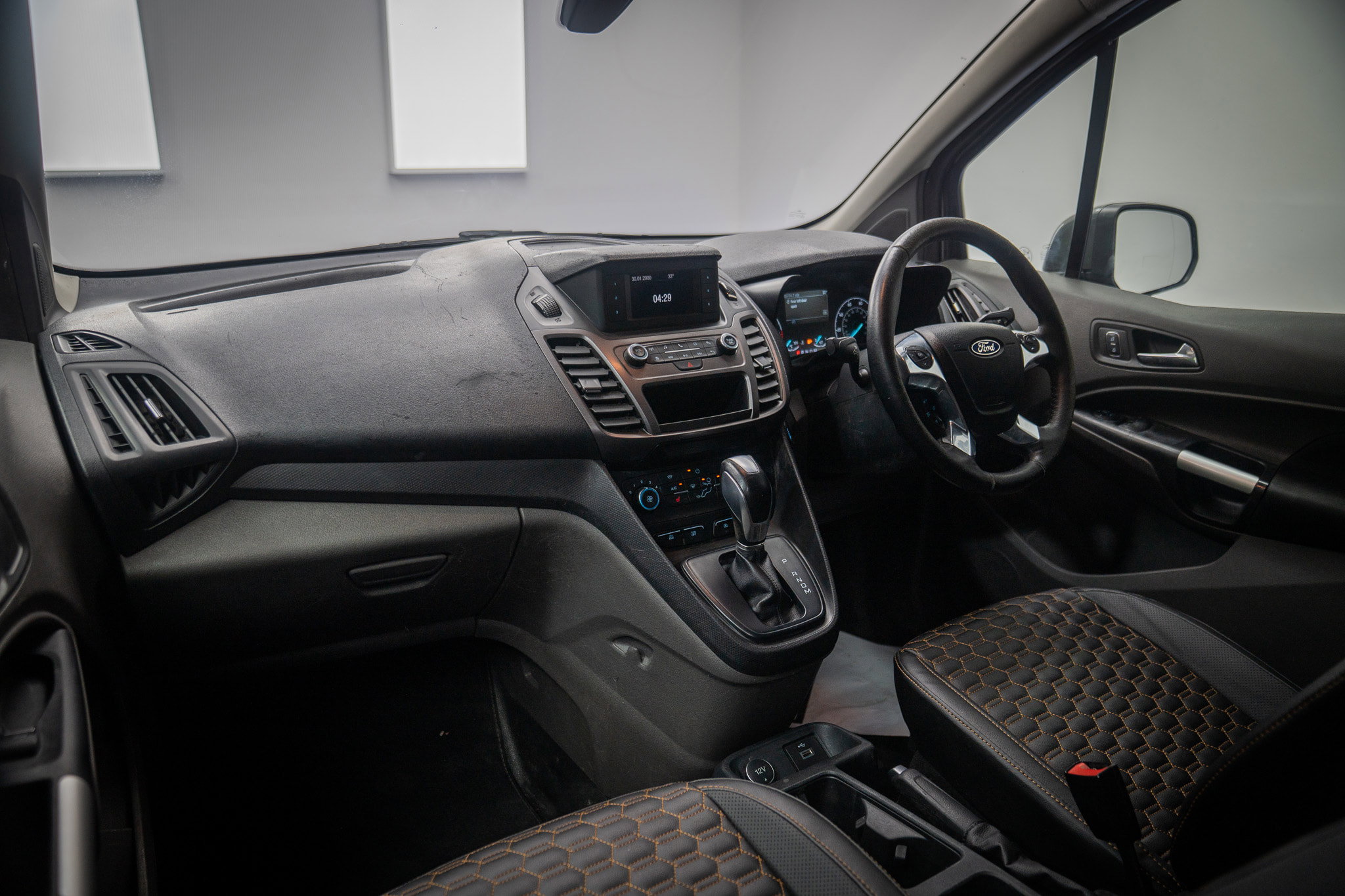 Ford Transit Connect 1.5 240 EcoBlue Limited Panel Van 5dr Diesel Auto L2 Euro 6 (s/s) (120 ps) 5dr Automatic 2026