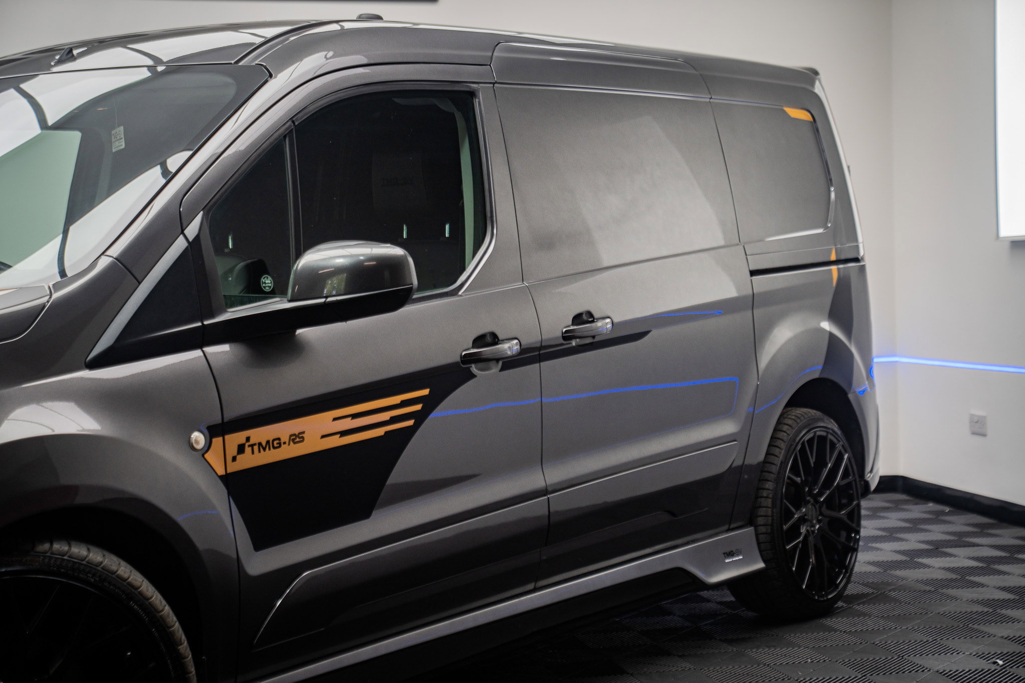 Ford Transit Connect 1.5 240 EcoBlue Limited Panel Van 5dr Diesel Auto L2 Euro 6 (s/s) (120 ps) 5dr Automatic 2026