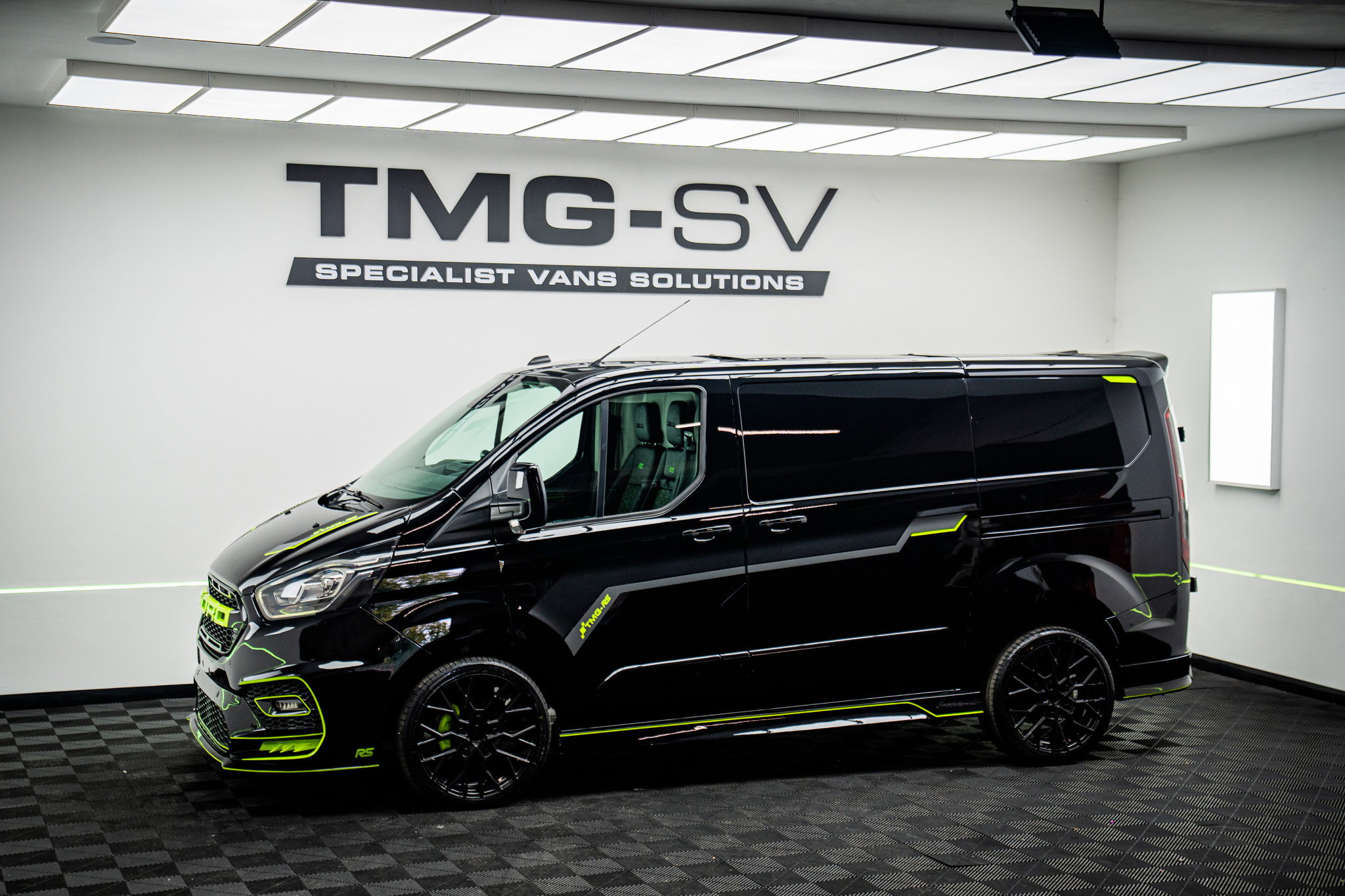 Ford Transit Custom 2.0 280 TMG R TRANSIT CUSTOM EcoBlue Limited Panel Van 5dr Diesel Manual L1 H1 Euro 6 (s/s) (130 ps) 5dr Manual 2026