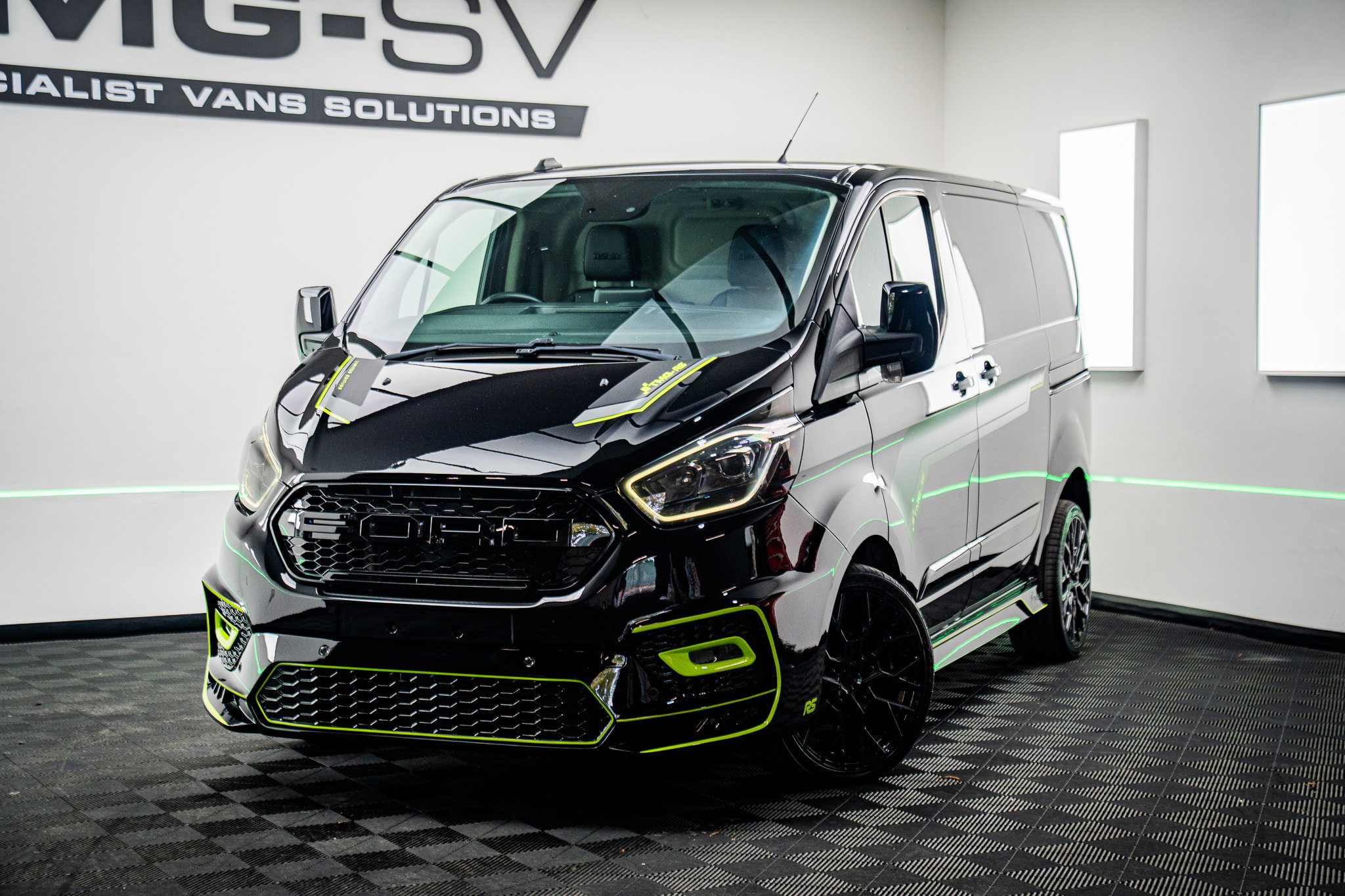 Ford Transit Custom 2.0 280 TRANSIT CUSTOM RS TMG RS Limited Panel Van 5dr Diesel Manual L1 H1 Euro 6 (s/s) (130 ps) 5dr Manual 2026