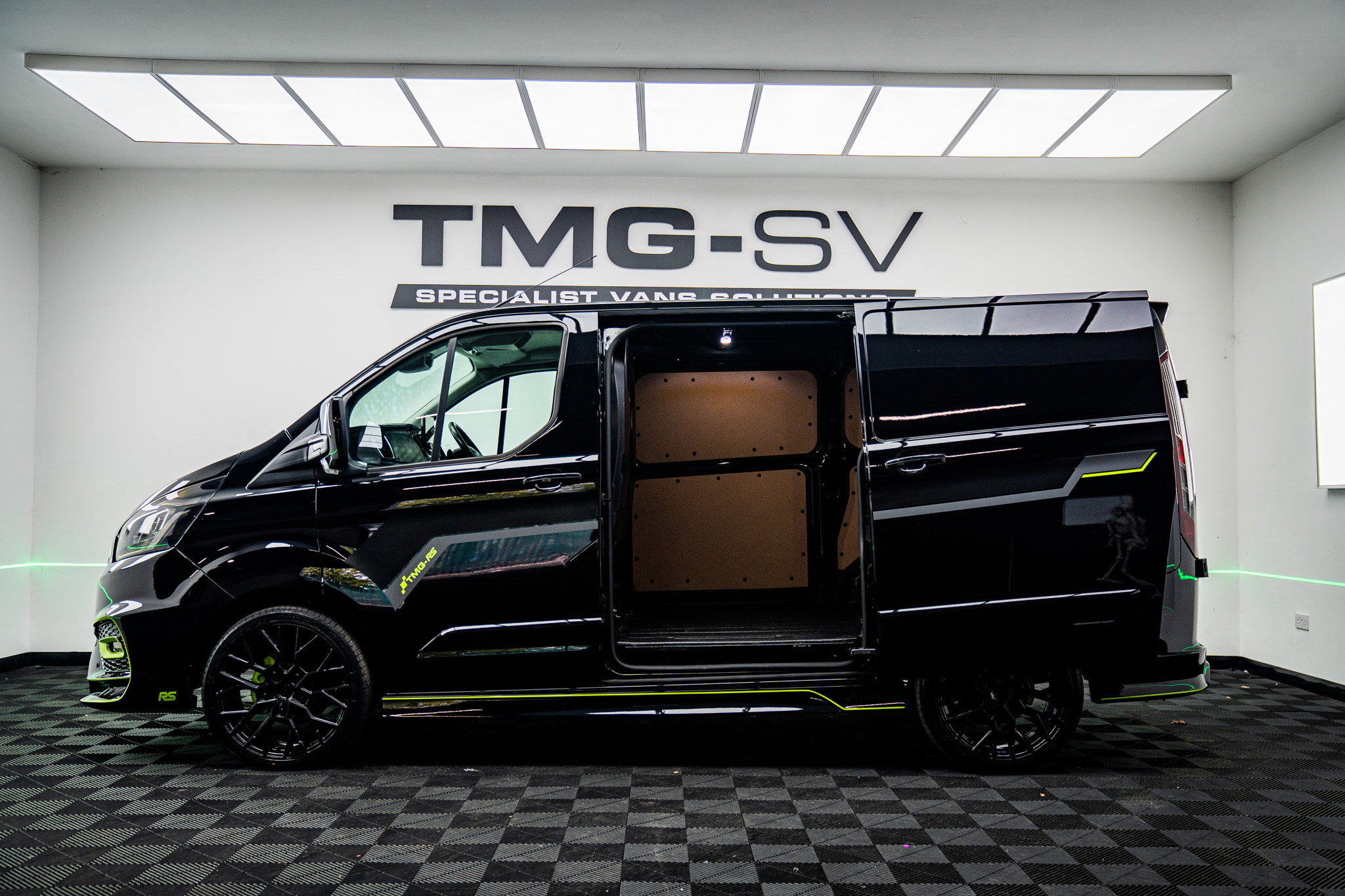 Ford Transit Custom 2.0 280 TRANSIT CUSTOM RS TMG RS Limited Panel Van 5dr Diesel Manual L1 H1 Euro 6 (s/s) (130 ps) 5dr Manual 2026