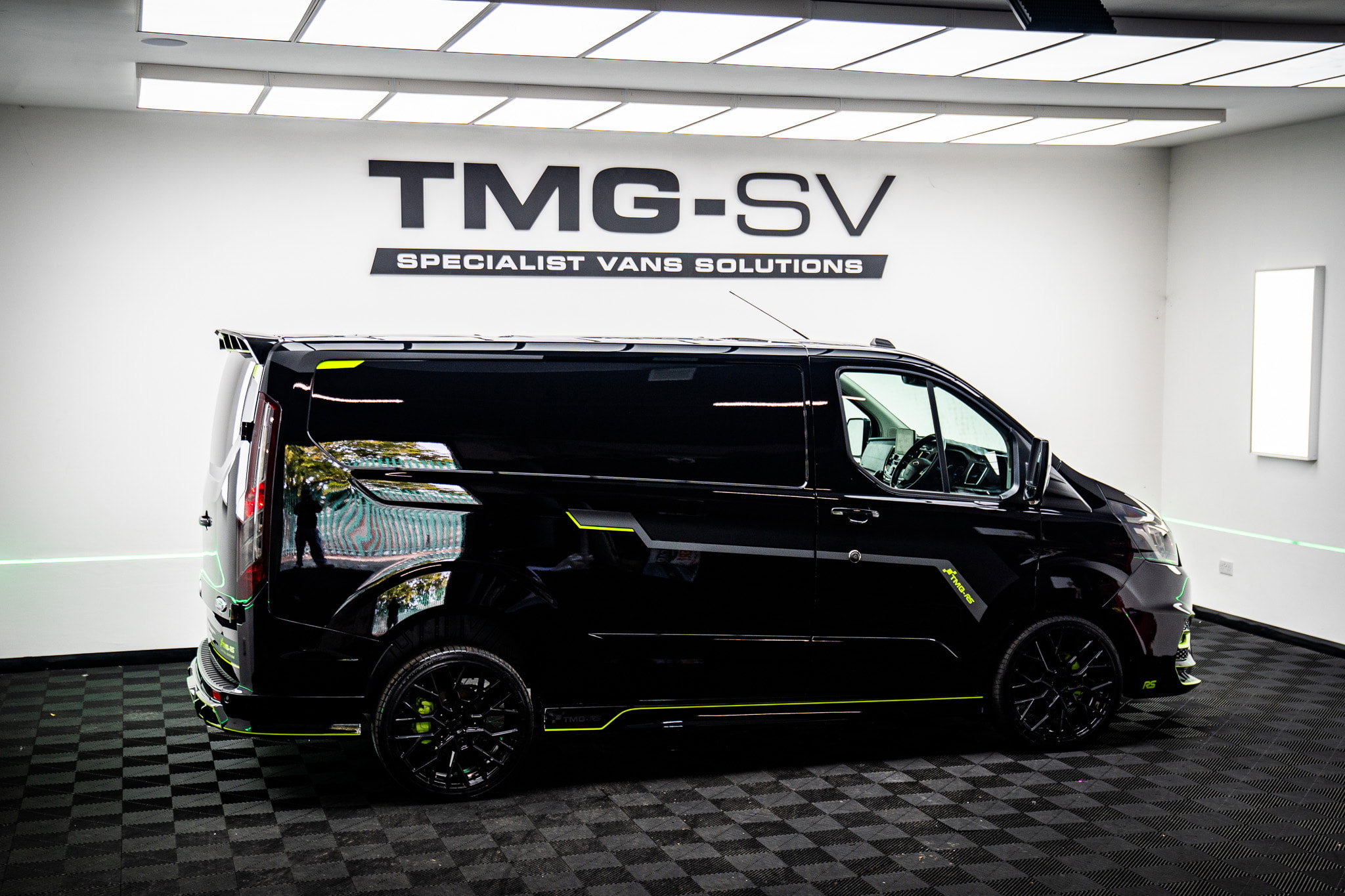 Ford Transit Custom 2.0 280 TRANSIT CUSTOM RS TMG RS Limited Panel Van 5dr Diesel Manual L1 H1 Euro 6 (s/s) (130 ps) 5dr Manual 2026