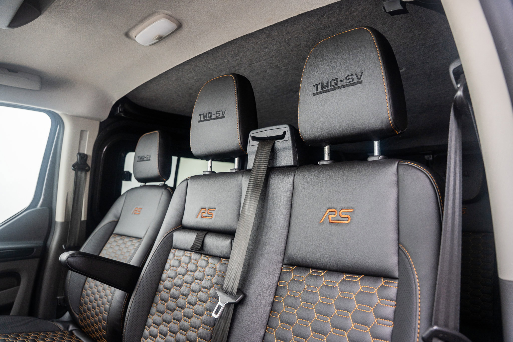 Ford Transit Custom 2.0 TRANSIT CUSTOM EcoBlue Limited KOMBI VAN 5dr Diesel Auto L1 H1 Euro 6 RS SPORT 5dr Automatic 2026