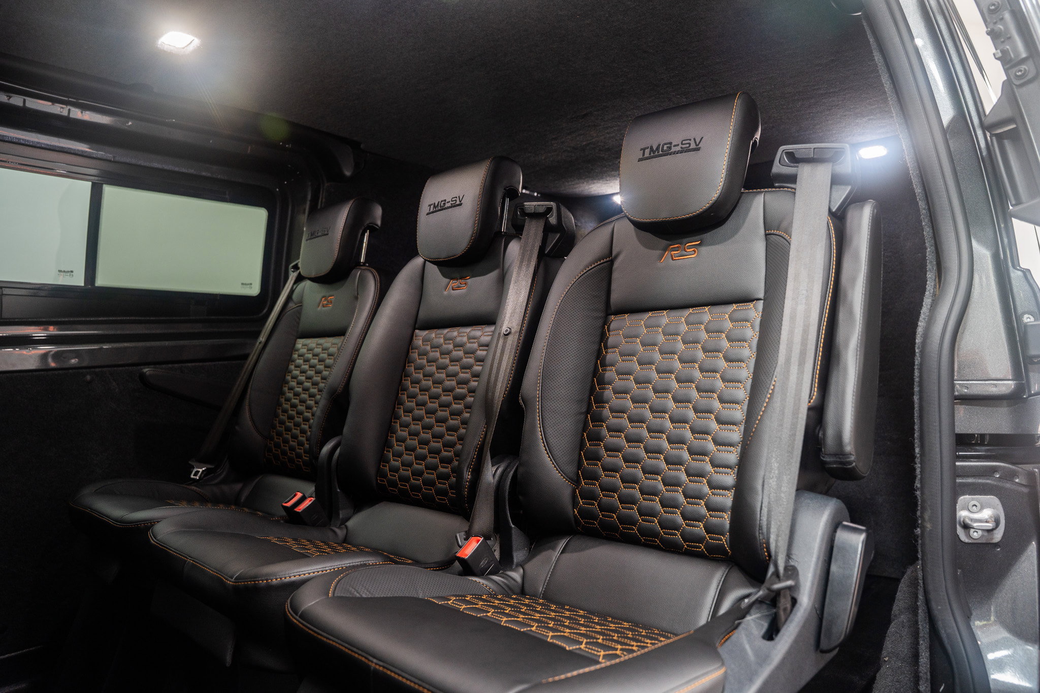 Ford Transit Custom 2.0 TRANSIT CUSTOM EcoBlue Limited KOMBI VAN 5dr Diesel Auto L1 H1 Euro 6 RS SPORT 5dr Automatic 2026