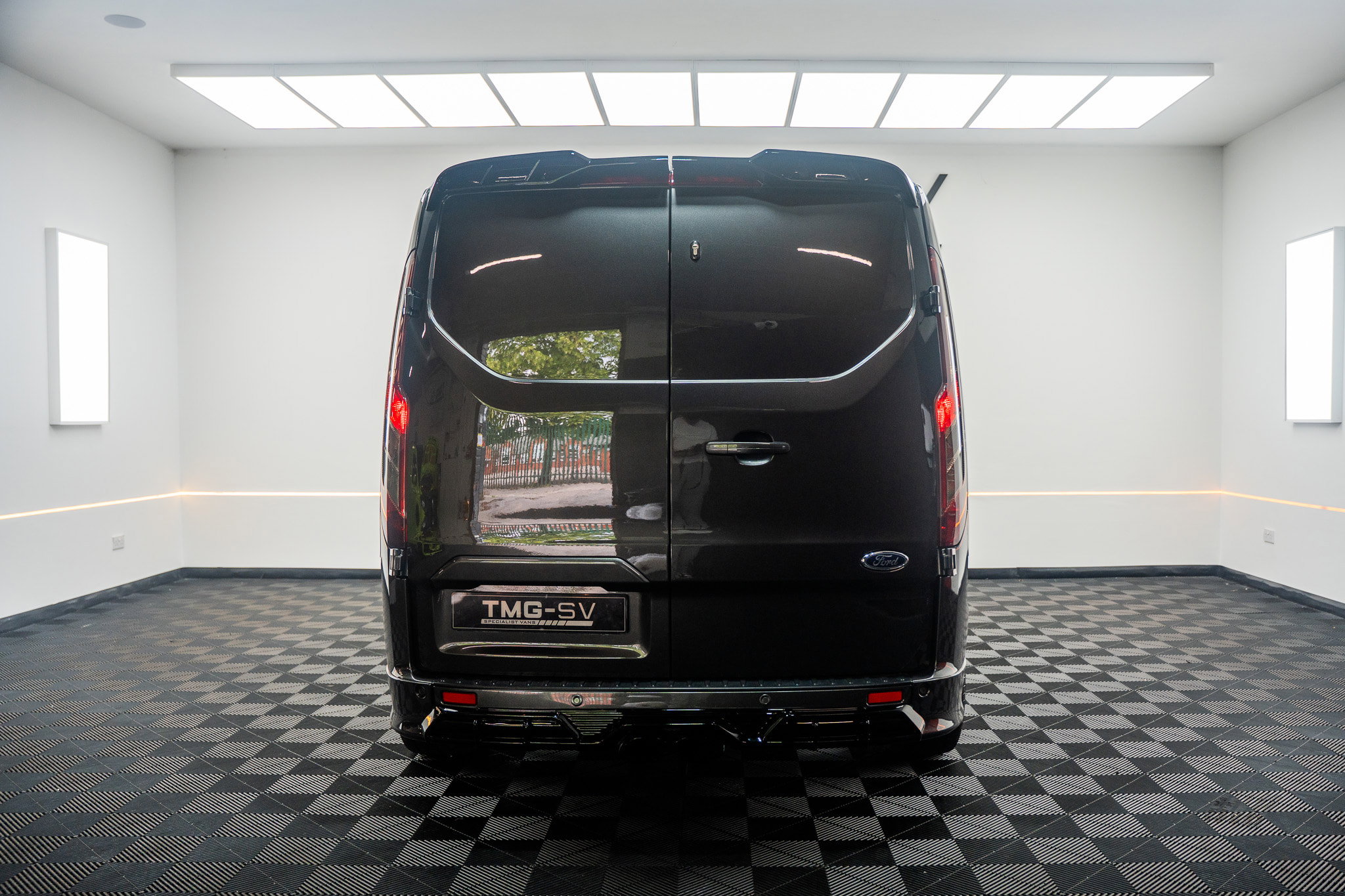 Ford Transit Custom 2.0 TRANSIT CUSTOM Limited Panel Van 5dr Diesel Manual L1 H1 Euro 6 RS SPORT 5dr Manual 2026