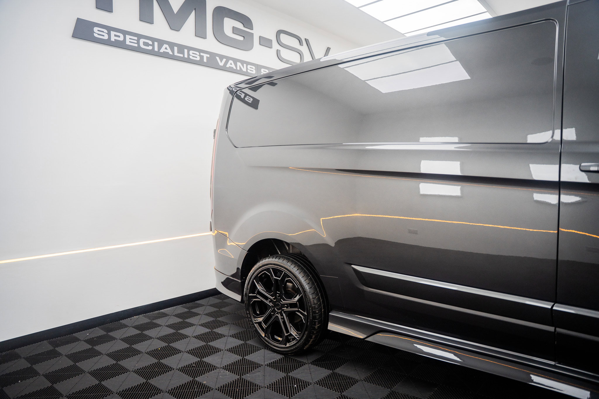 Ford Transit Custom 2.0 TRANSIT CUSTOM Limited Panel Van 5dr Diesel Manual L1 H1 Euro 6 RS SPORT 5dr Manual 2026