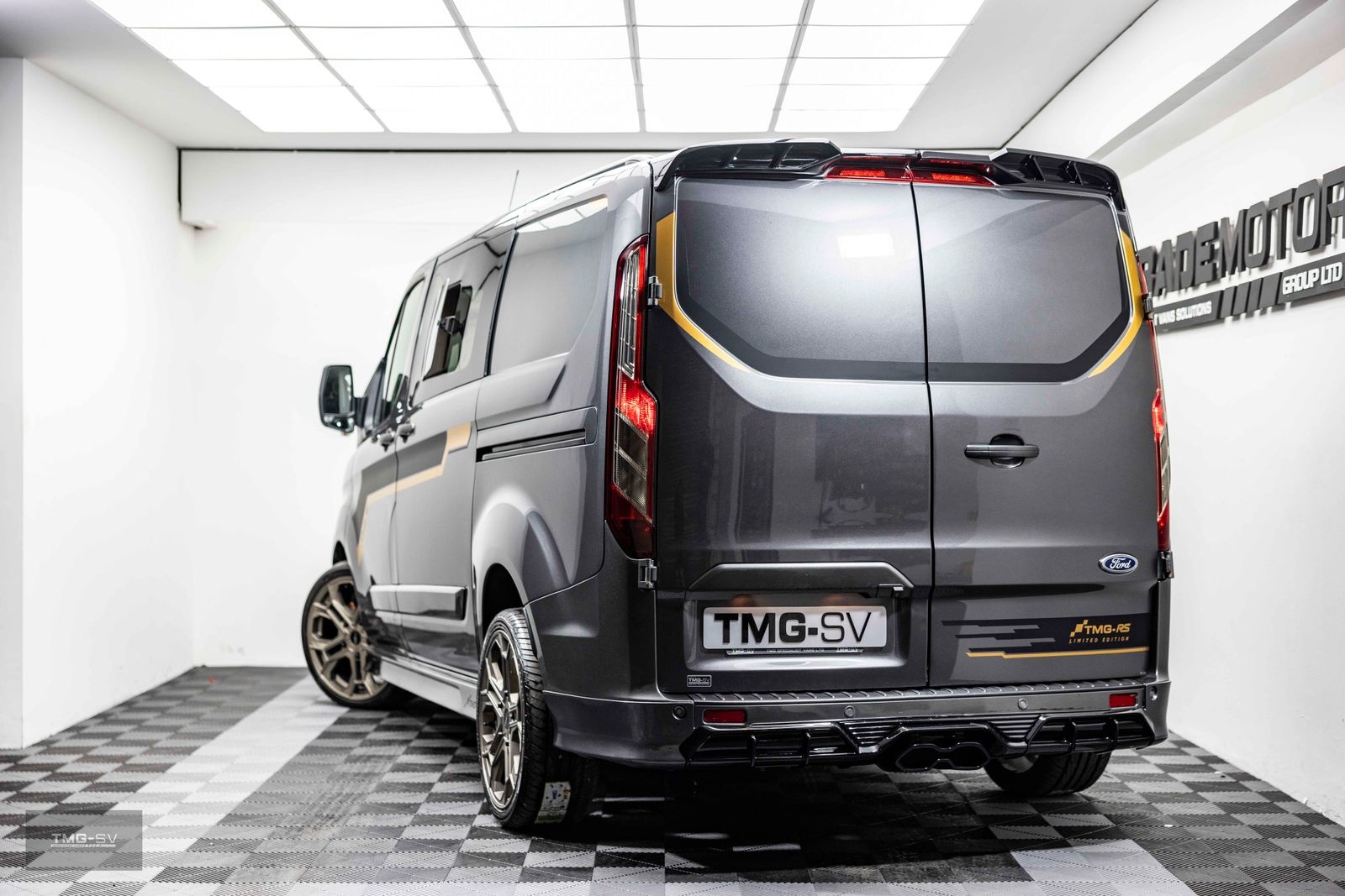 Ford Transit Custom 2.0 320 EcoBlue Limited Crew Van Double Cab 5dr Diesel Auto L1 H1 Euro 6 (s/s) (185 ps) RS SPORT 5dr Automatic 2026