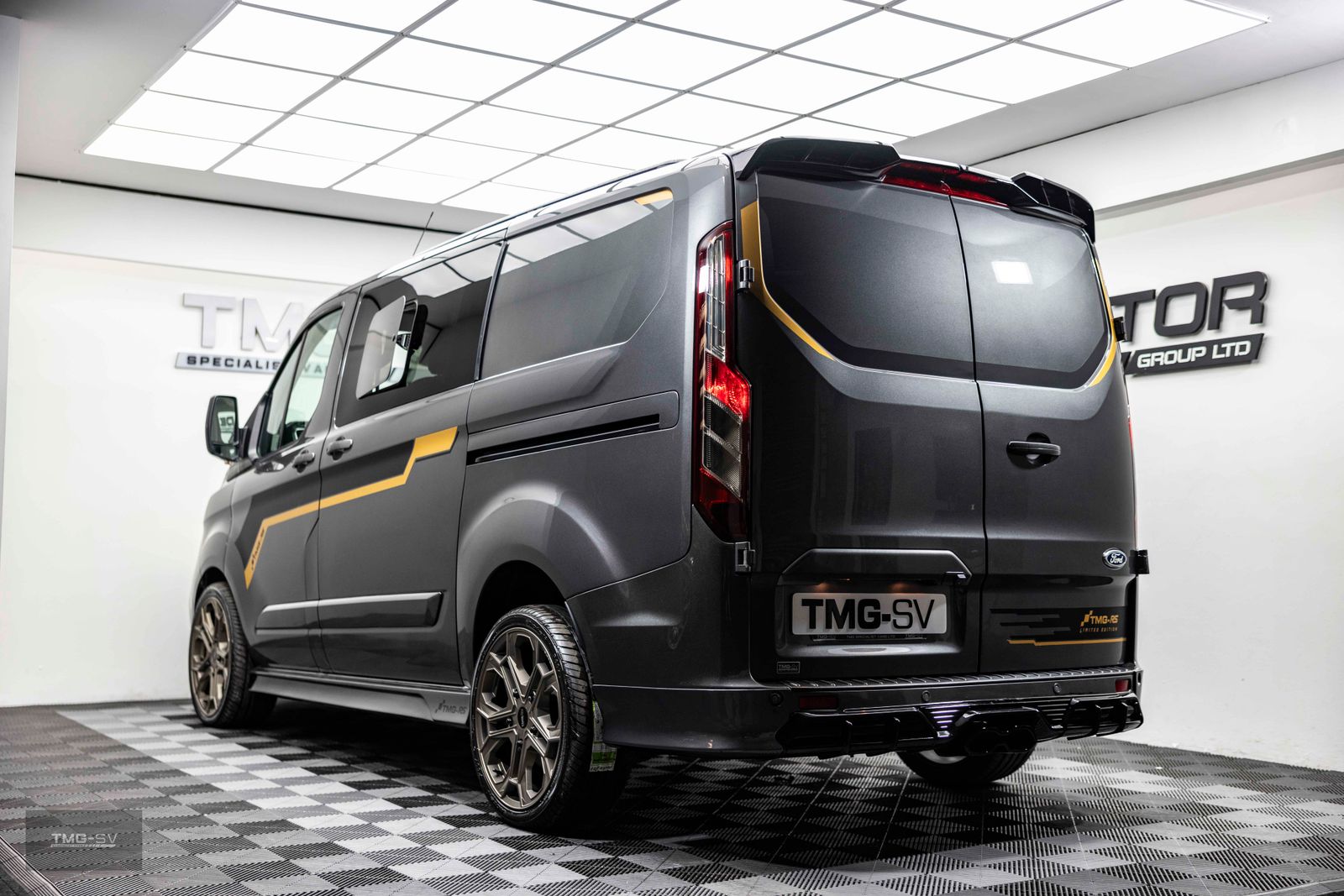Ford Transit Custom 2.0 320 EcoBlue Limited Crew Van Double Cab 5dr Diesel Auto L1 H1 Euro 6 (s/s) (185 ps) RS SPORT 5dr Automatic 2026