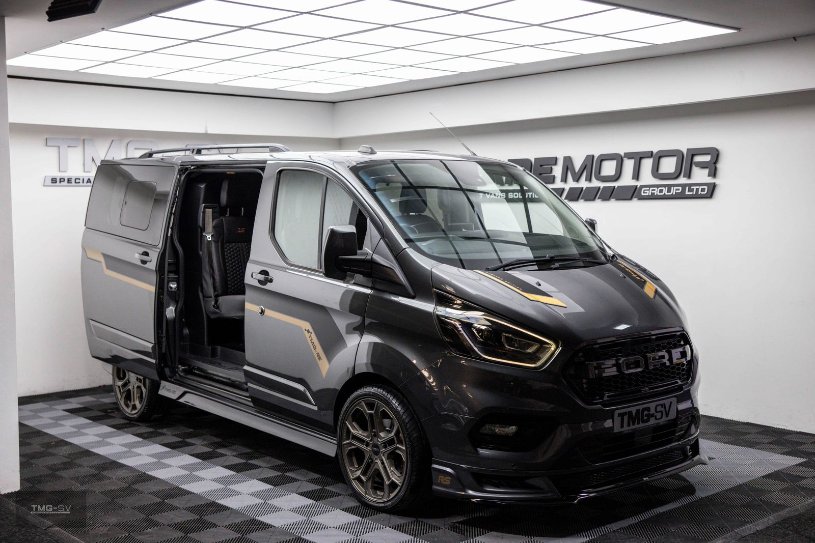 Ford Transit Custom 2.0 320 EcoBlue Limited Crew Van Double Cab 5dr Diesel Auto L1 H1 Euro 6 (s/s) (185 ps) RS SPORT 5dr Automatic 2026