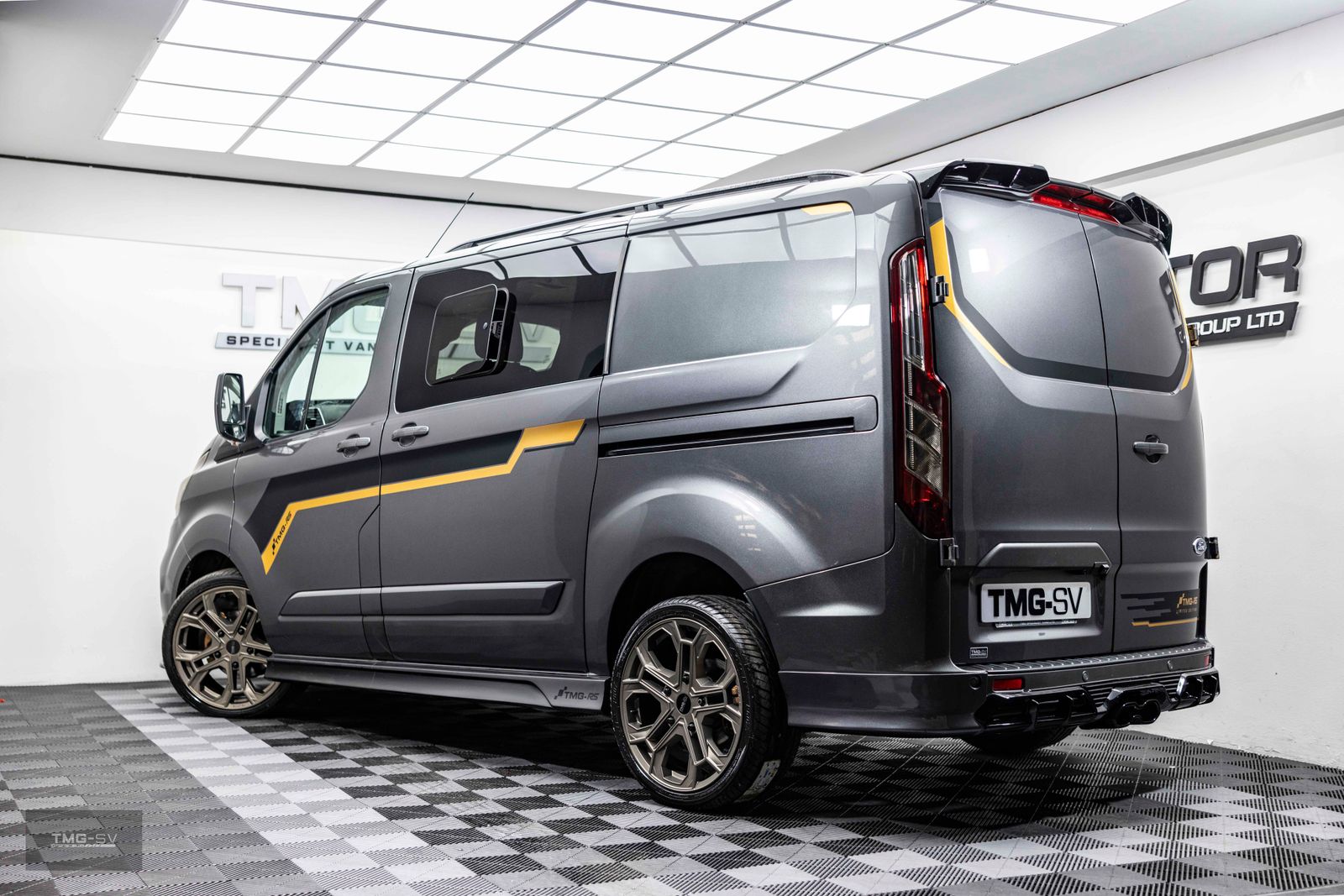 Ford Transit Custom 2.0 320 EcoBlue Limited Crew Van Double Cab 5dr Diesel Auto L1 H1 Euro 6 (s/s) (185 ps) RS SPORT 5dr Automatic 2026
