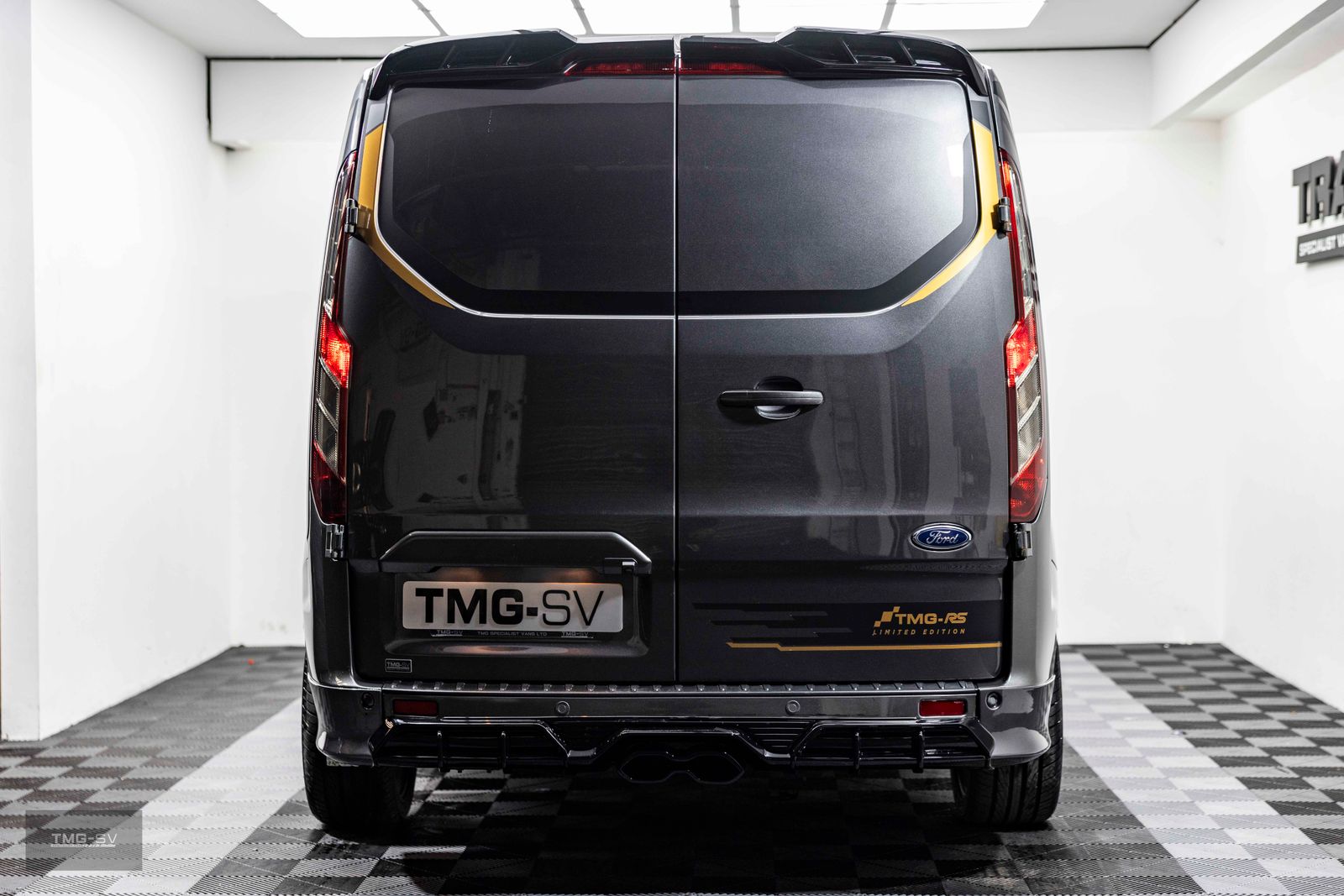 Ford Transit Custom 2.0 320 EcoBlue Limited Crew Van Double Cab 5dr Diesel Auto L1 H1 Euro 6 (s/s) (185 ps) RS SPORT 5dr Automatic 2026