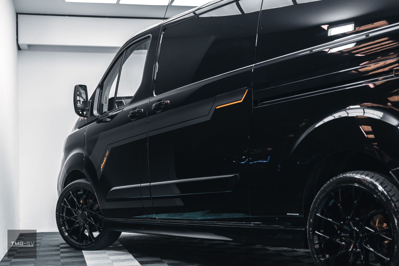 Ford Transit Custom 2.0L 300 LIMITED P/V L2 H1 Diesel Manual Euro 6 TMG RS SPORT LWB 5dr Manual 2026