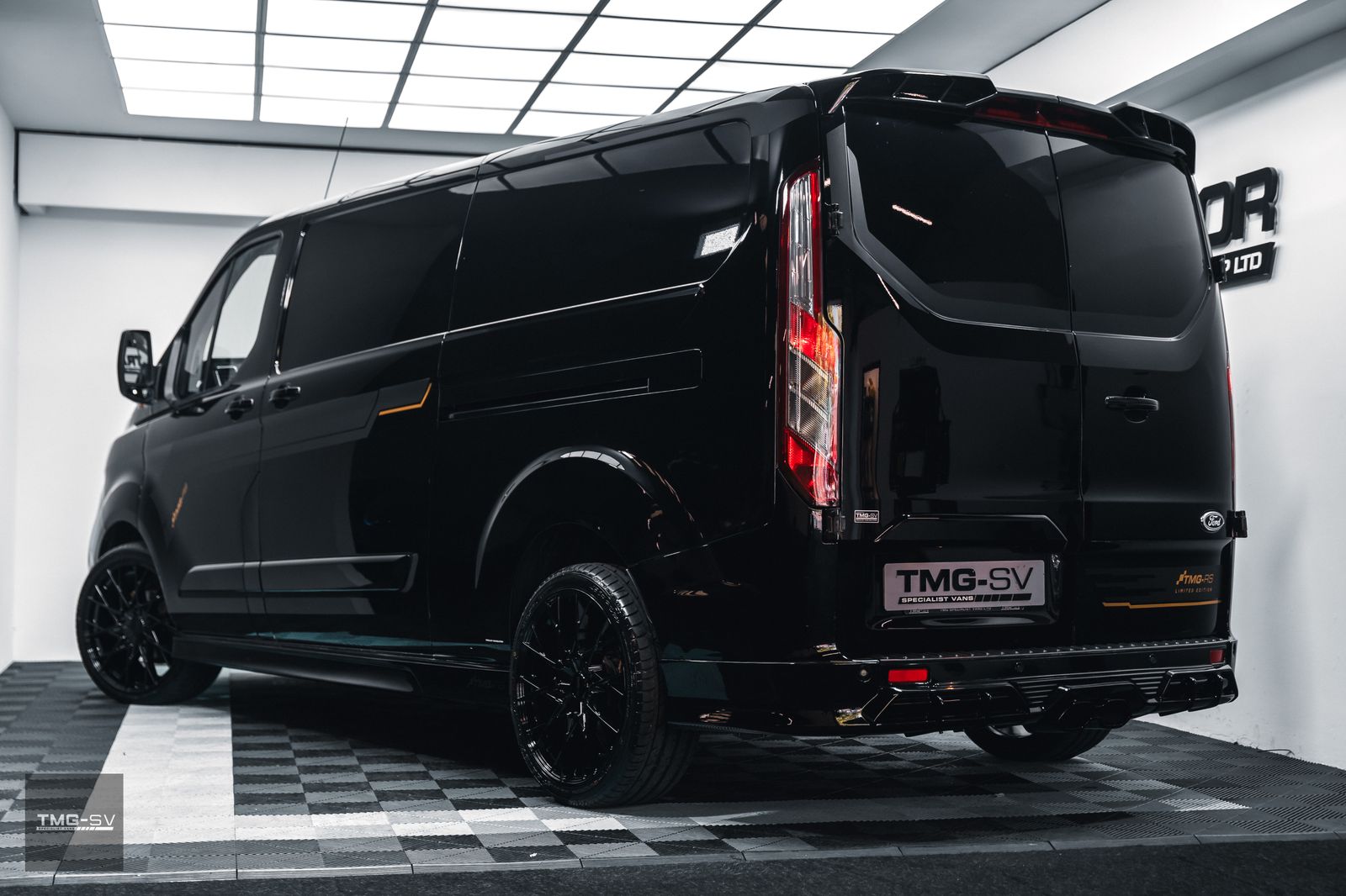 Ford Transit Custom 2.0L 300 LIMITED P/V L2 H1 Diesel Manual Euro 6 TMG RS SPORT LWB 5dr Manual 2026