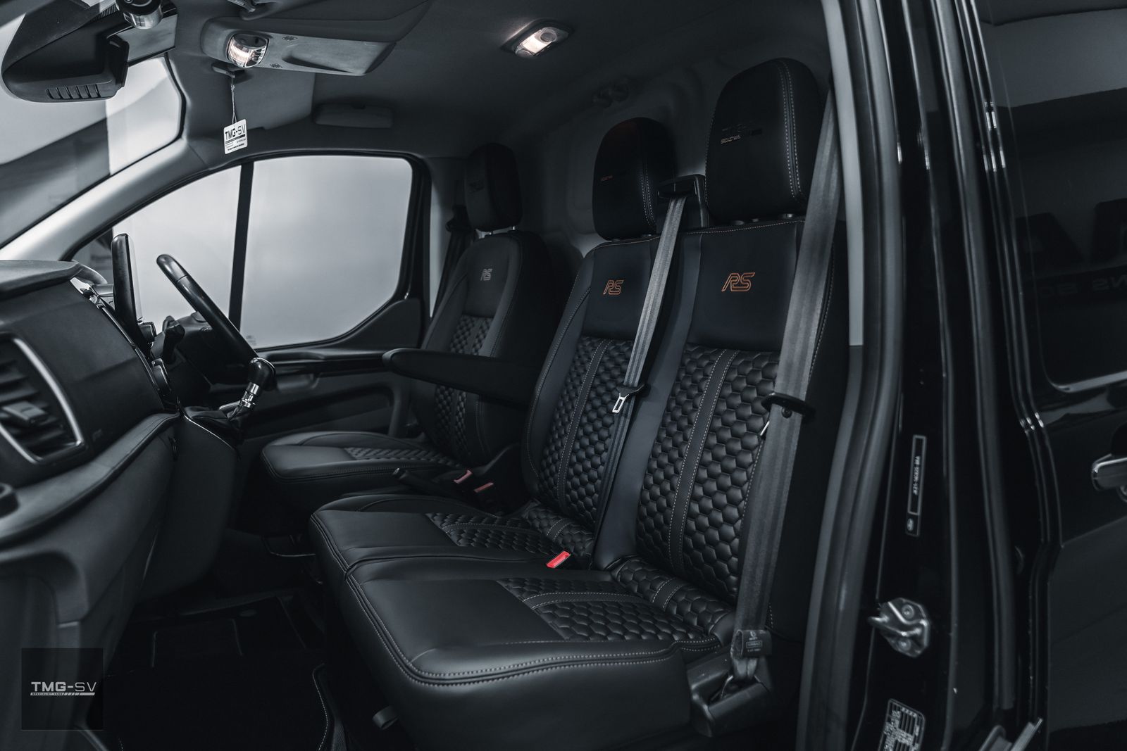 Ford Transit Custom 2.0L 300 LIMITED P/V L2 H1 Diesel Manual Euro 6 TMG RS SPORT LWB 5dr Manual 2026