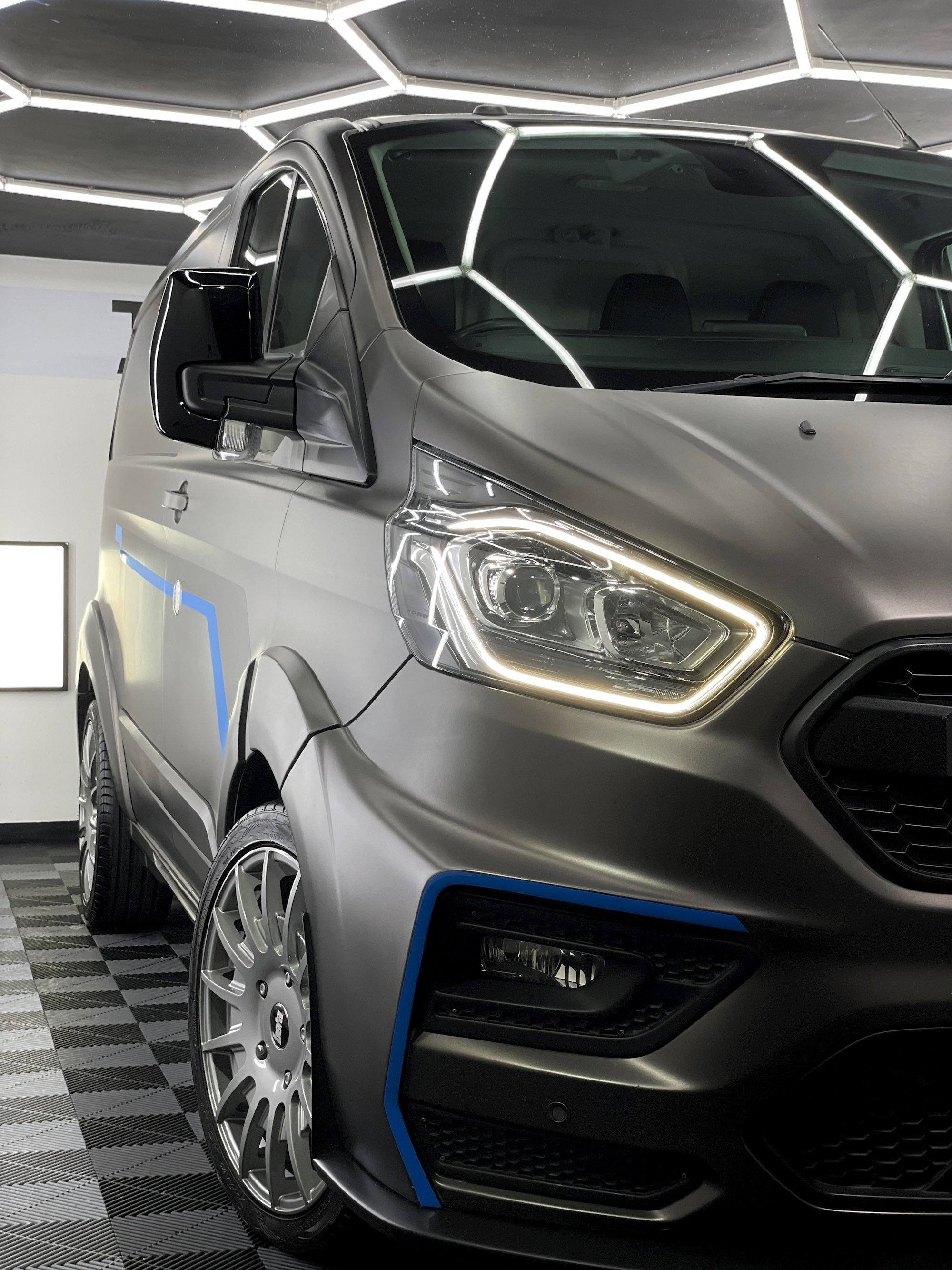 Ford Transit Custom 300 LIMITED P/V L1 H1 5dr Manual 2026