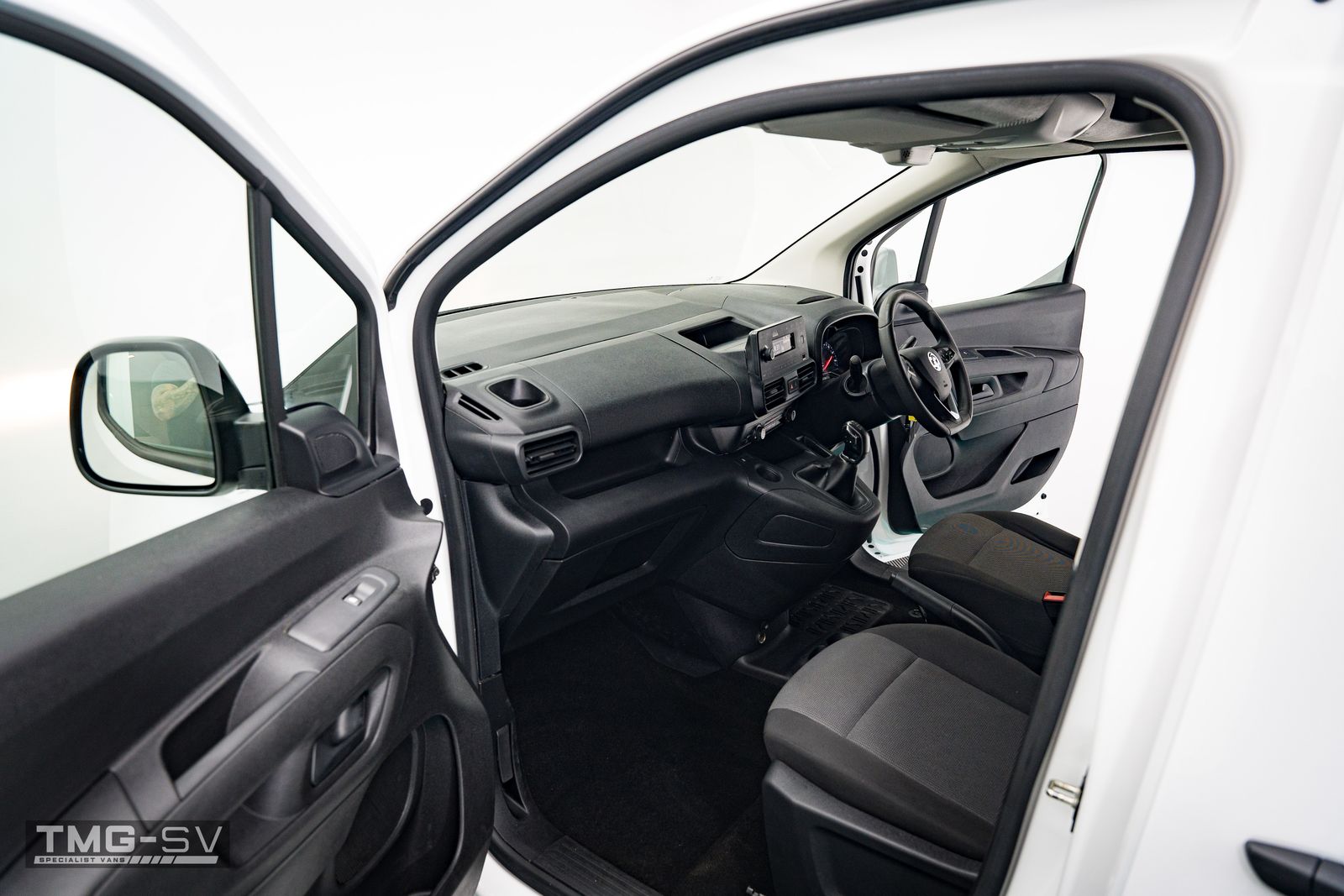 Vauxhall Combo 1.5L 2300 SportIVE TD S/S Diesel Manual Euro 6 6dr Manual 2026