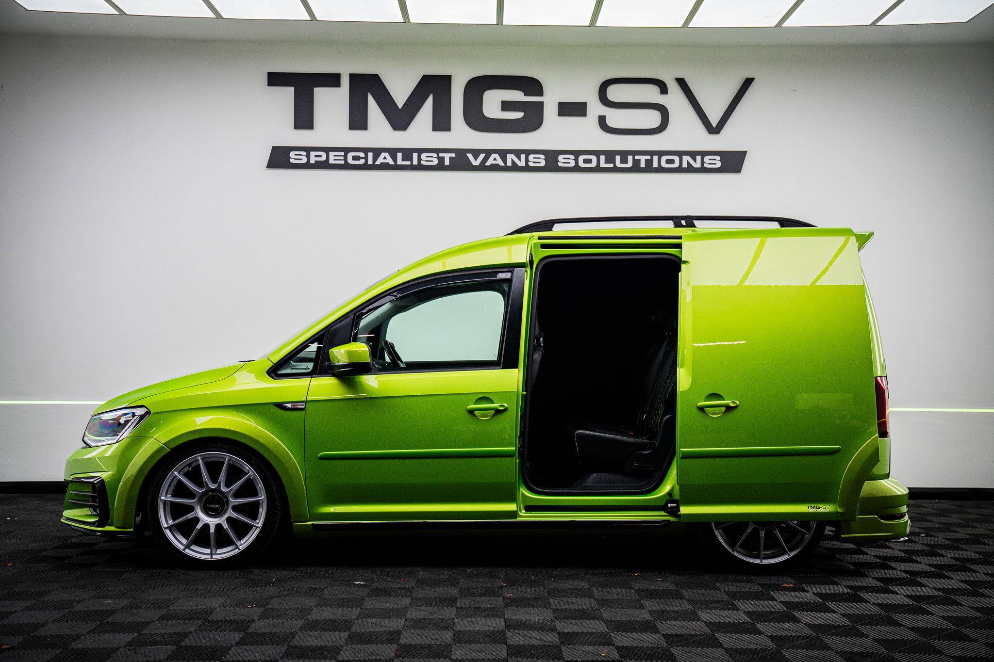 Volkswagen Caddy 2.0 CADDY TMG R BlueMotion Tech Highline VIPER GREEN 5dr Diesel DSG SWB Euro 6 (s/s) (150 ps) 5dr Automatic 2026