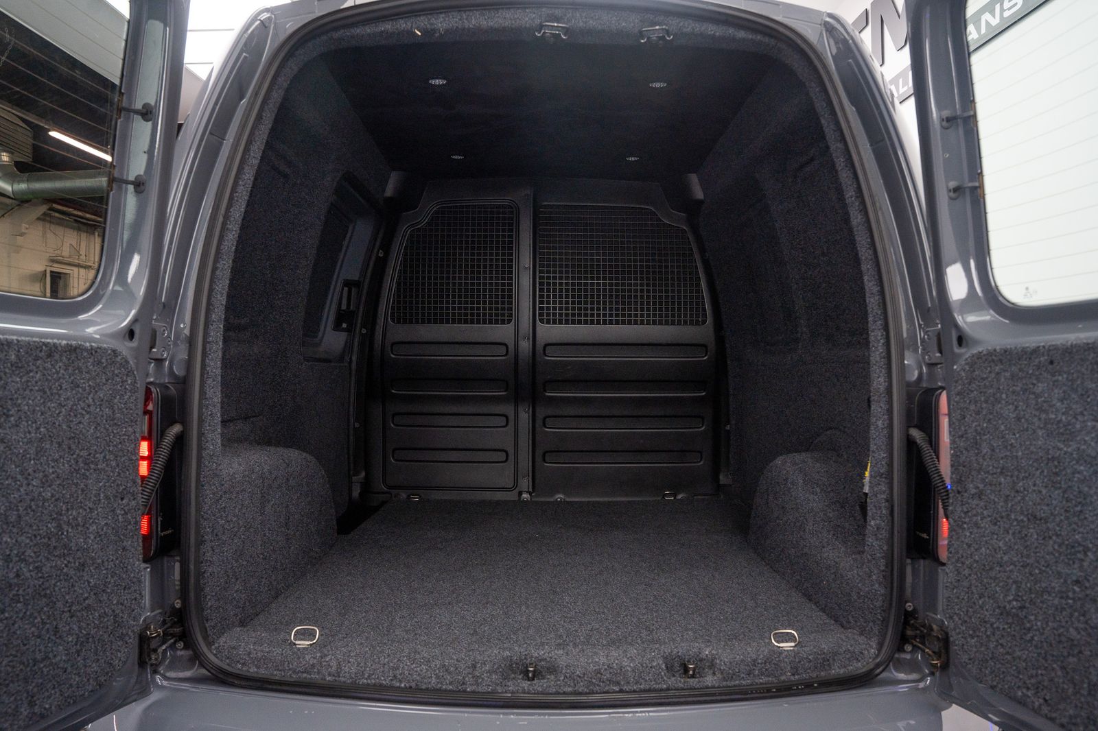 Volkswagen Caddy 2.0 TDI C20 caddy tmg R Highline Panel Van 5dr Diesel Manual 6 speed (150 ps) 5dr Manual 2026