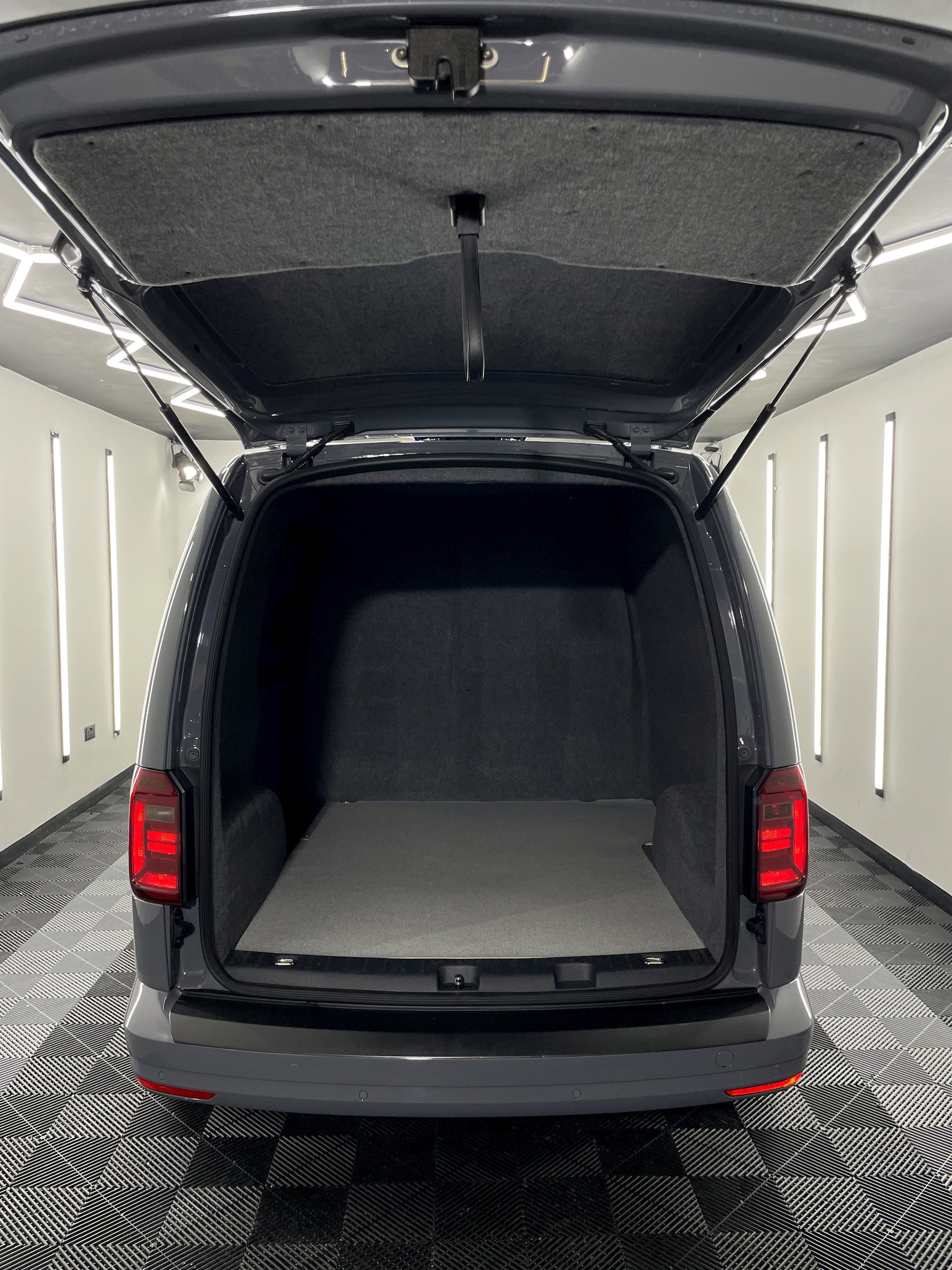 Volkswagen Caddy C20 TDI HIGHLINE 5dr Manual 2026