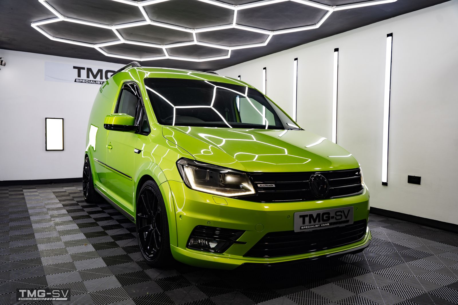 Volkswagen Caddy 2017 CADDY C20 TDI HIGHLINE DSG KOMBI VIPER GREEN 4dr 2026