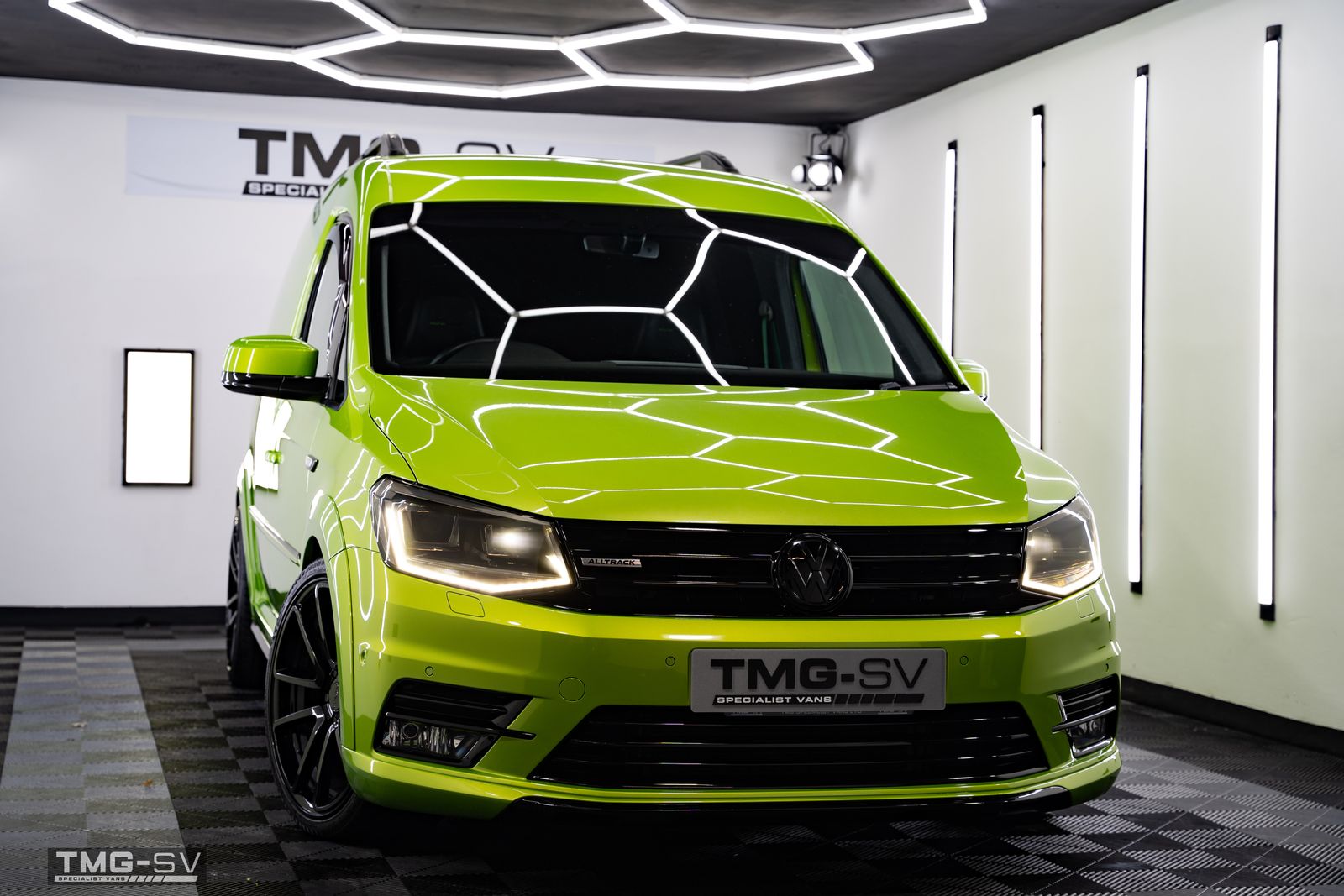 Volkswagen Caddy 2017 CADDY C20 TDI HIGHLINE DSG KOMBI VIPER GREEN 4dr 2026