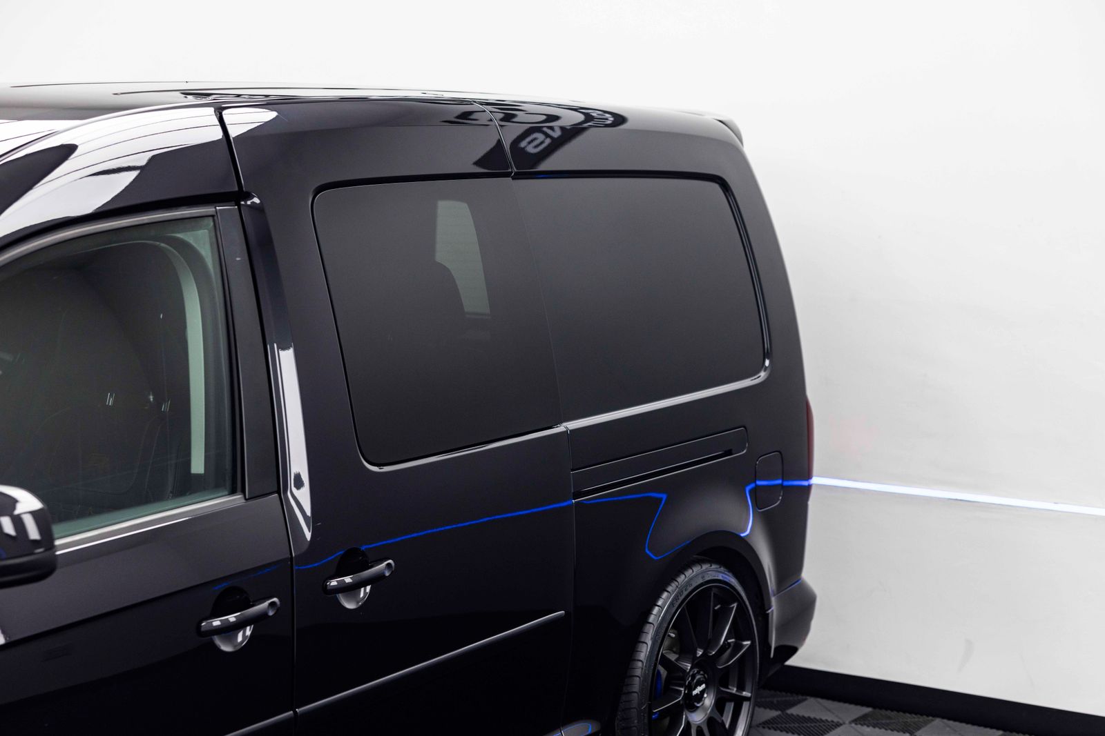 Volkswagen Caddy Maxi 2.0 TDi CADDY Maxi Combi Van 5dr Diesel DSG FWD KOMBI 5 SEATS TMG R 5dr Automatic 2026