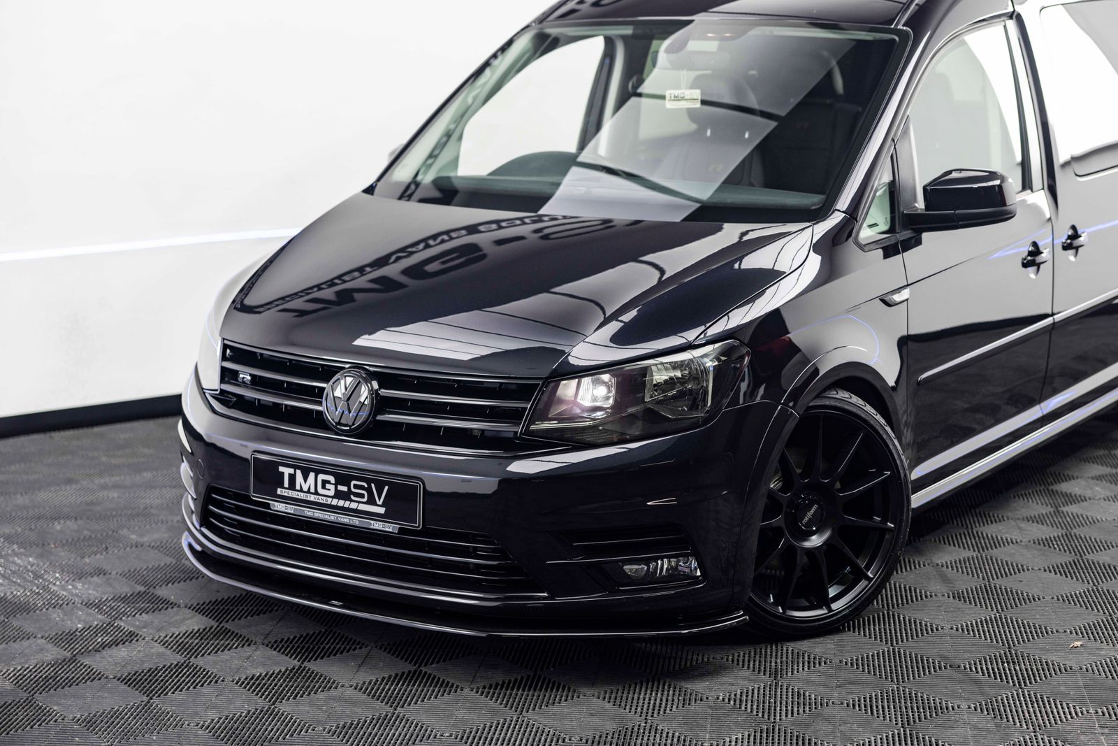 Volkswagen Caddy Maxi 2.0 TDi CADDY Maxi Combi Van 5dr Diesel DSG FWD KOMBI 5 SEATS TMG R 5dr Automatic 2026