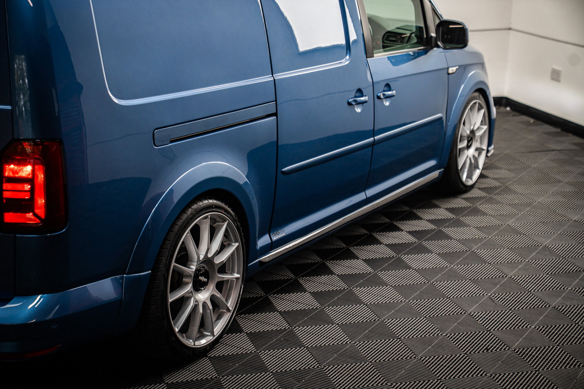 Volkswagen Caddy Maxi 2.0 TDI CADDY TMG R VW 2.0 TDI 6dr Automatic 2026