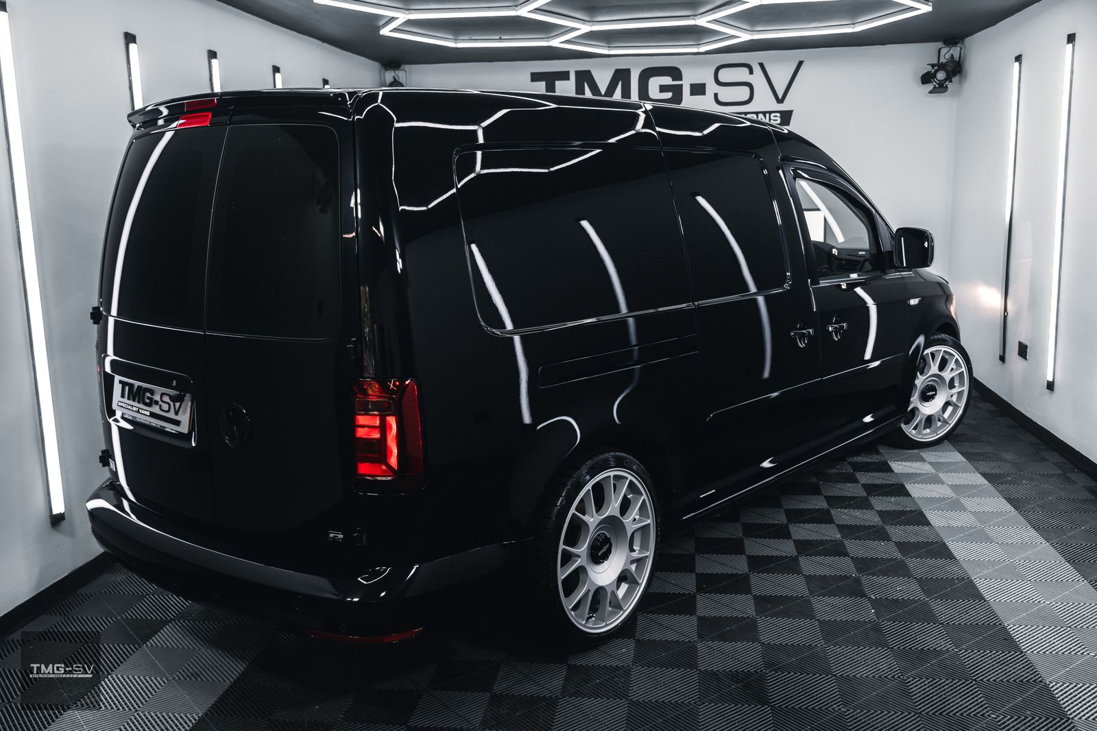 Volkswagen Caddy Maxi 2.0L C20 TDI HIGHLINE Diesel Euro 6 DSG KOMBI 6dr 2026
