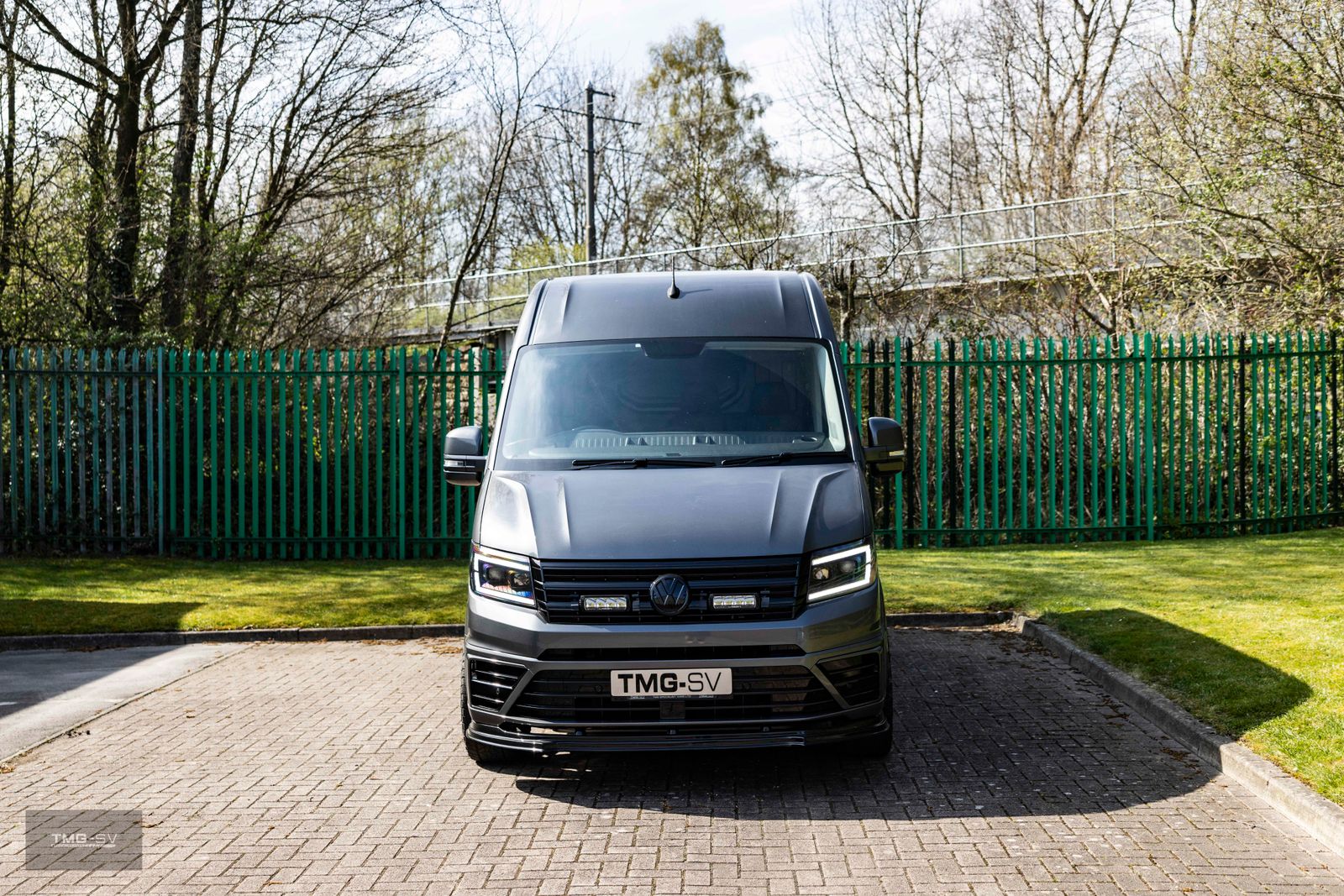 Volkswagen Crafter 2.0 TDI CR30 CRAFTER Panel Van 5dr Diesel Manual FWD MWB High Roof Euro 6 (s/s) TMG R 5dr Manual 2026
