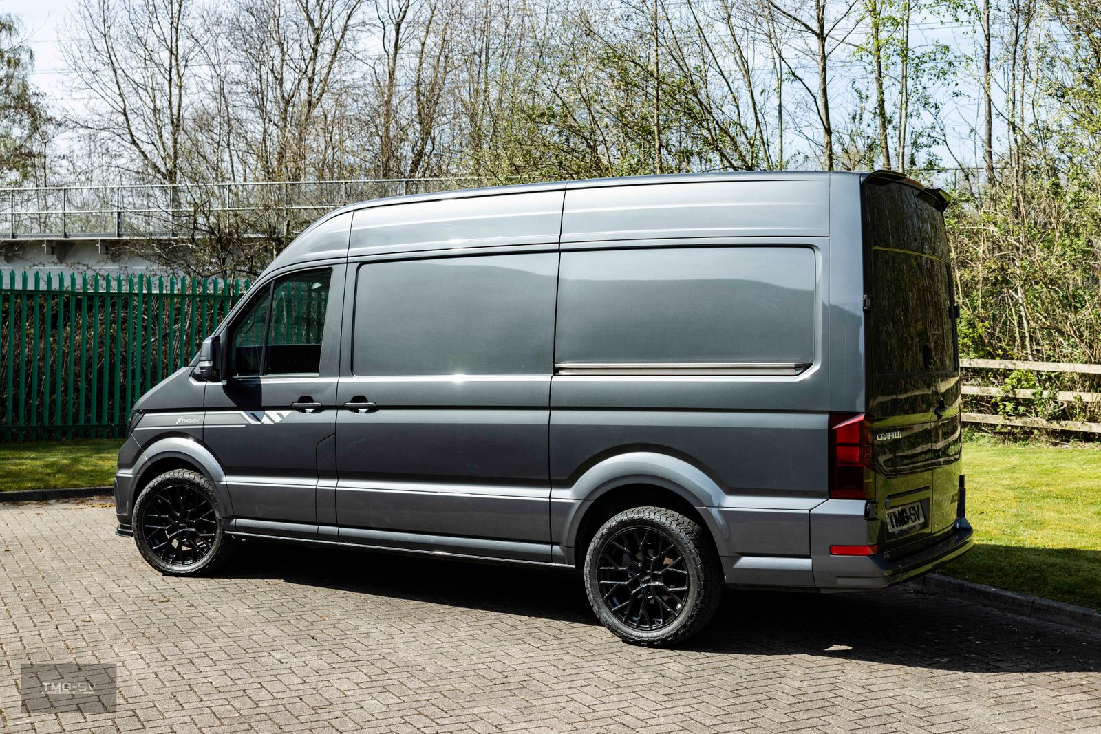Volkswagen Crafter 2.0 TDI CR30 CRAFTER Panel Van 5dr Diesel Manual FWD MWB High Roof Euro 6 (s/s) TMG R 5dr Manual 2026
