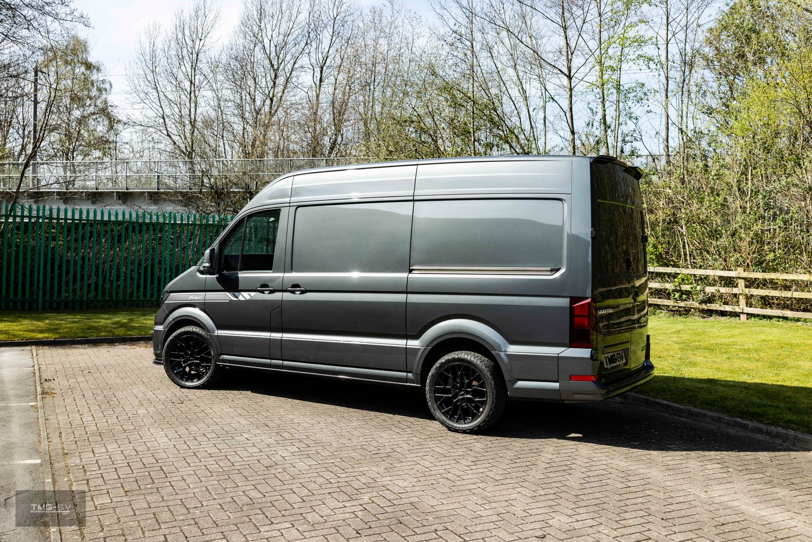 Volkswagen Crafter 2.0 TDI CR30 CRAFTER Panel Van 5dr Diesel Manual FWD MWB High Roof Euro 6 (s/s) TMG R 5dr Manual 2026