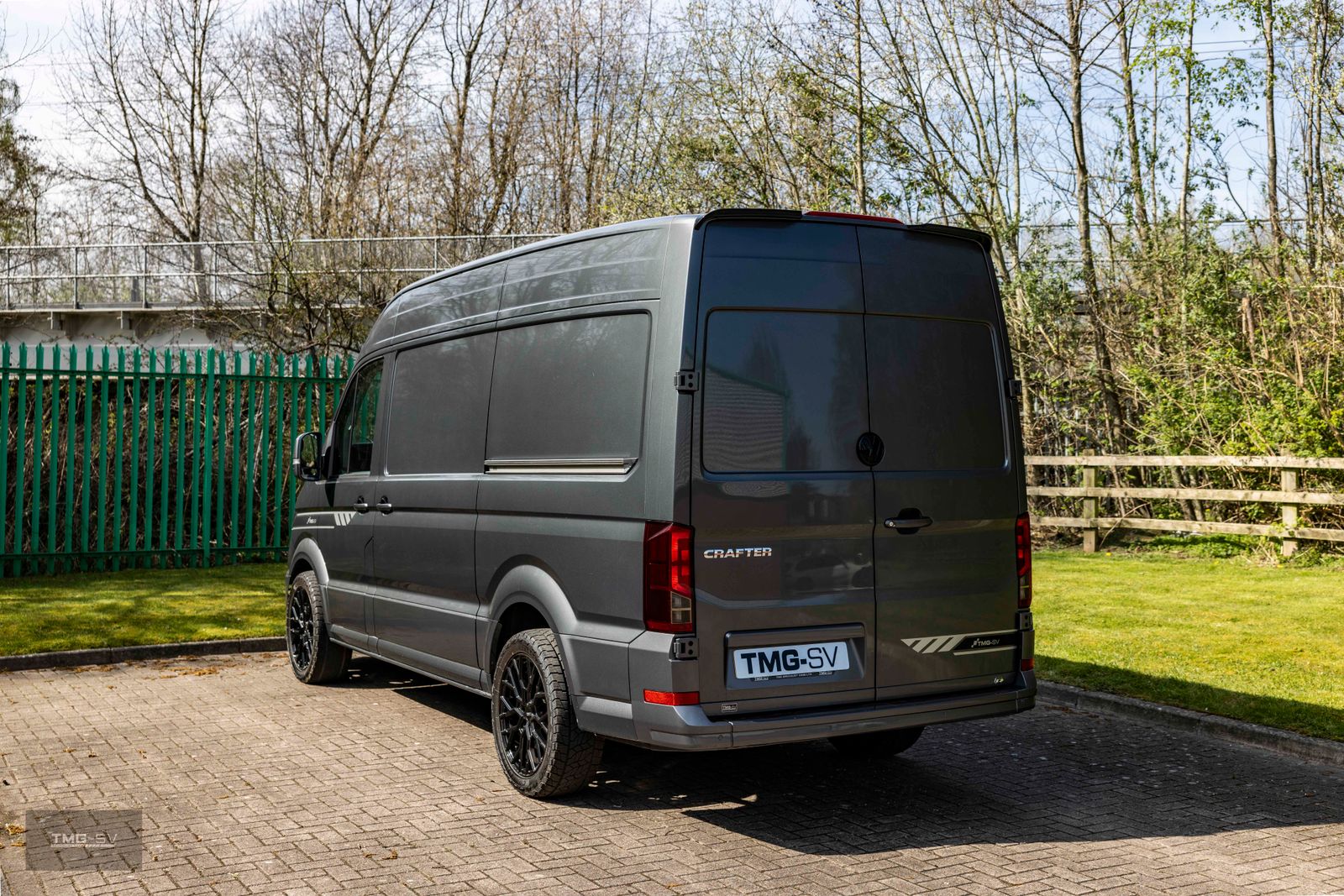 Volkswagen Crafter 2.0 TDI CR30 CRAFTER Panel Van 5dr Diesel Manual FWD MWB High Roof Euro 6 (s/s) TMG R 5dr Manual 2026