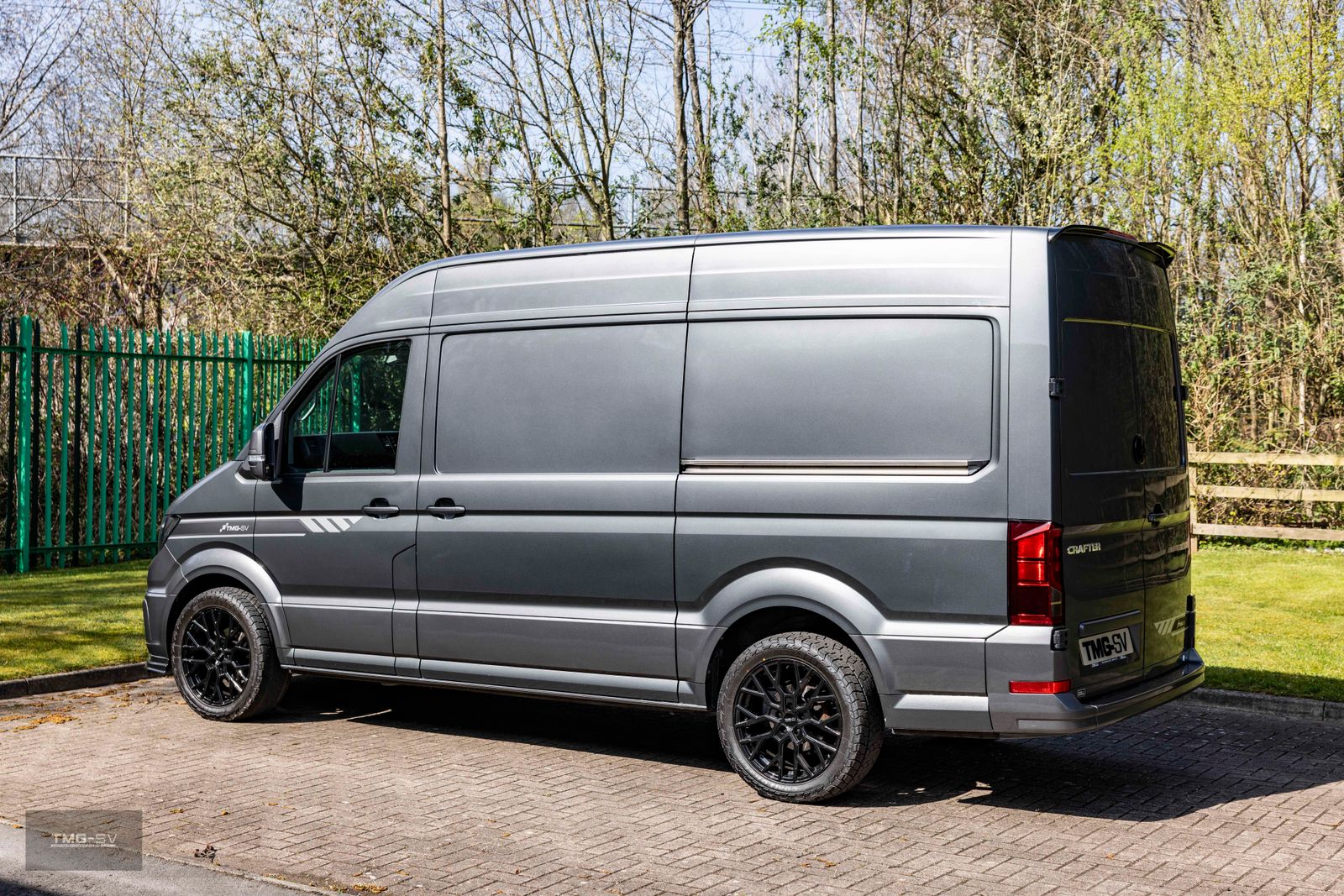 Volkswagen Crafter 2.0 TDI CR30 CRAFTER Panel Van 5dr Diesel Manual FWD MWB High Roof Euro 6 (s/s) TMG R 5dr Manual 2026