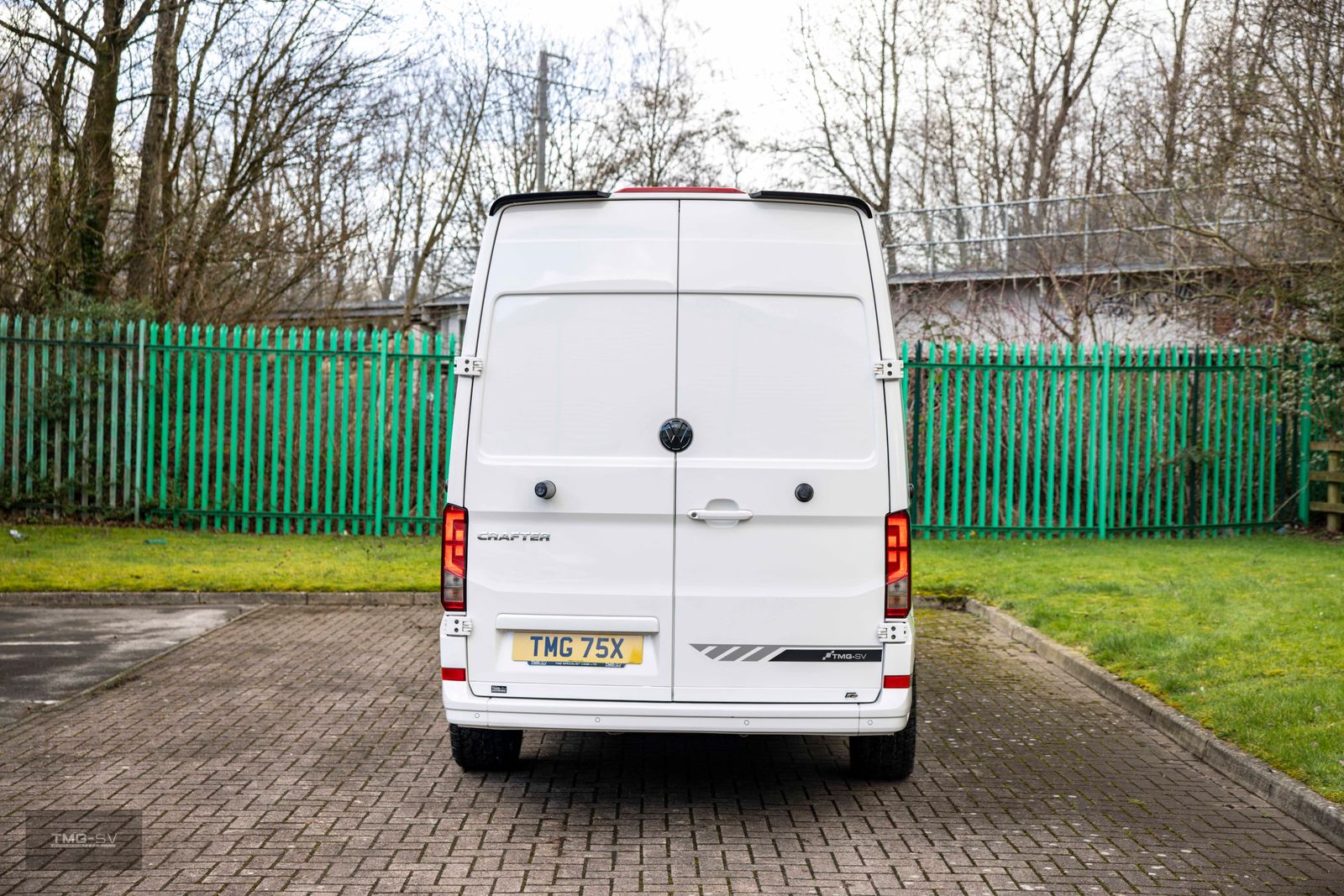 Volkswagen Crafter 2.0 TDI crafter CR35 Trendline Panel Van 5dr Diesel Manual FWD MWB Euro 6 (s/s) (140 ps) TMG R 5dr Manual 2026