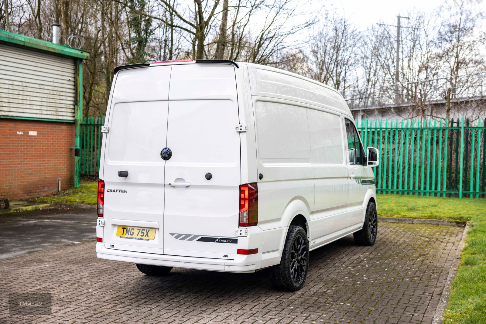 Volkswagen Crafter 2.0 TDI crafter CR35 Trendline Panel Van 5dr Diesel Manual FWD MWB Euro 6 (s/s) (140 ps) TMG R 5dr Manual 2026