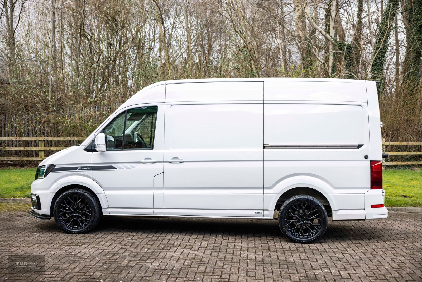 Volkswagen Crafter 2.0 TDI crafter CR35 Trendline Panel Van 5dr Diesel Manual FWD MWB Euro 6 (s/s) (140 ps) TMG R 5dr Manual 2026
