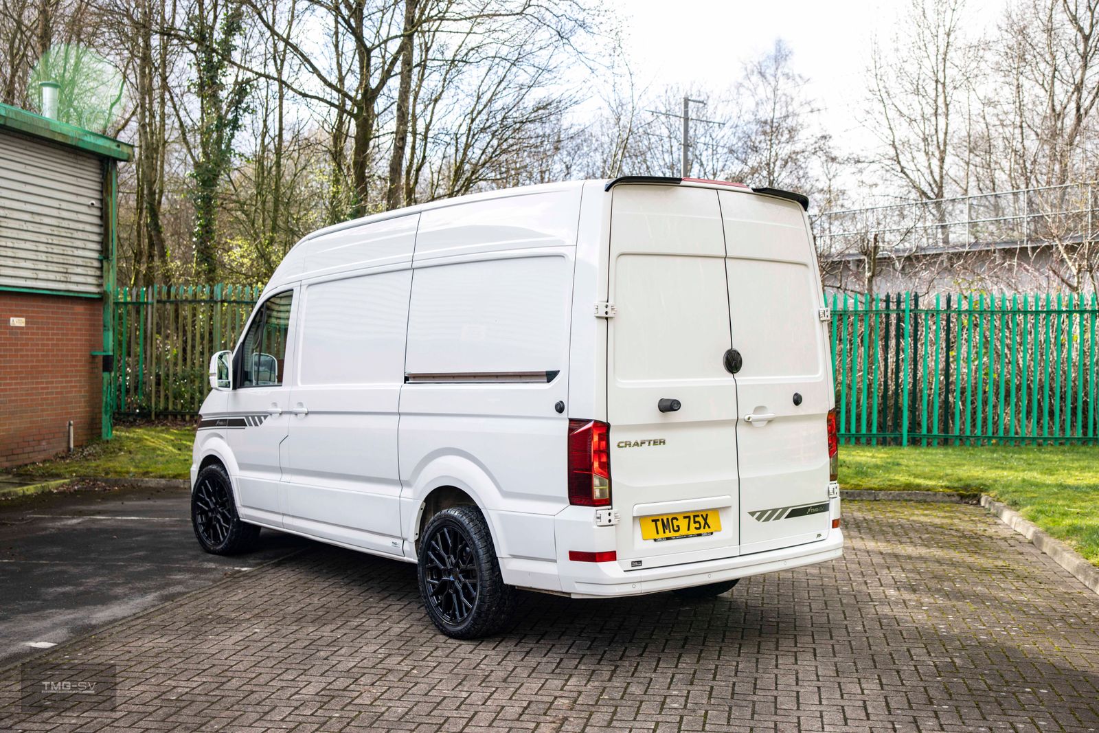 Volkswagen Crafter 2.0 TDI crafter CR35 Trendline Panel Van 5dr Diesel Manual FWD MWB Euro 6 (s/s) (140 ps) TMG R 5dr Manual 2026