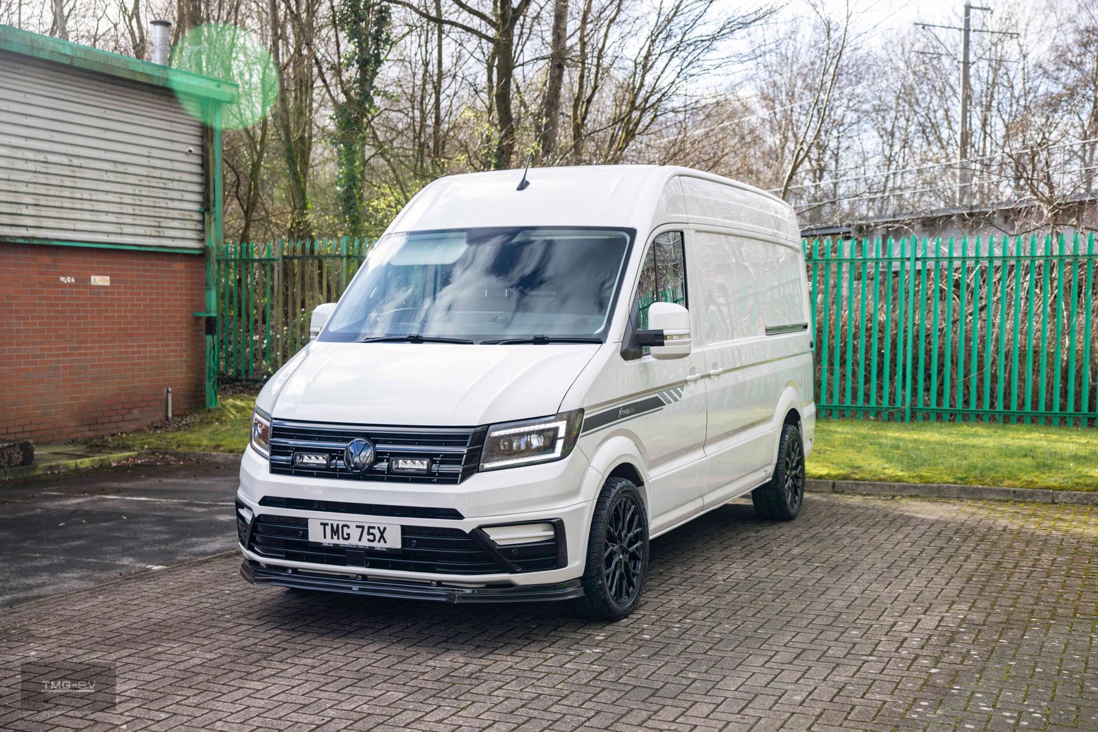 Volkswagen Crafter 2.0 TDI crafter CR35 Trendline Panel Van 5dr Diesel Manual FWD MWB Euro 6 (s/s) (140 ps) TMG R 5dr Manual 2026