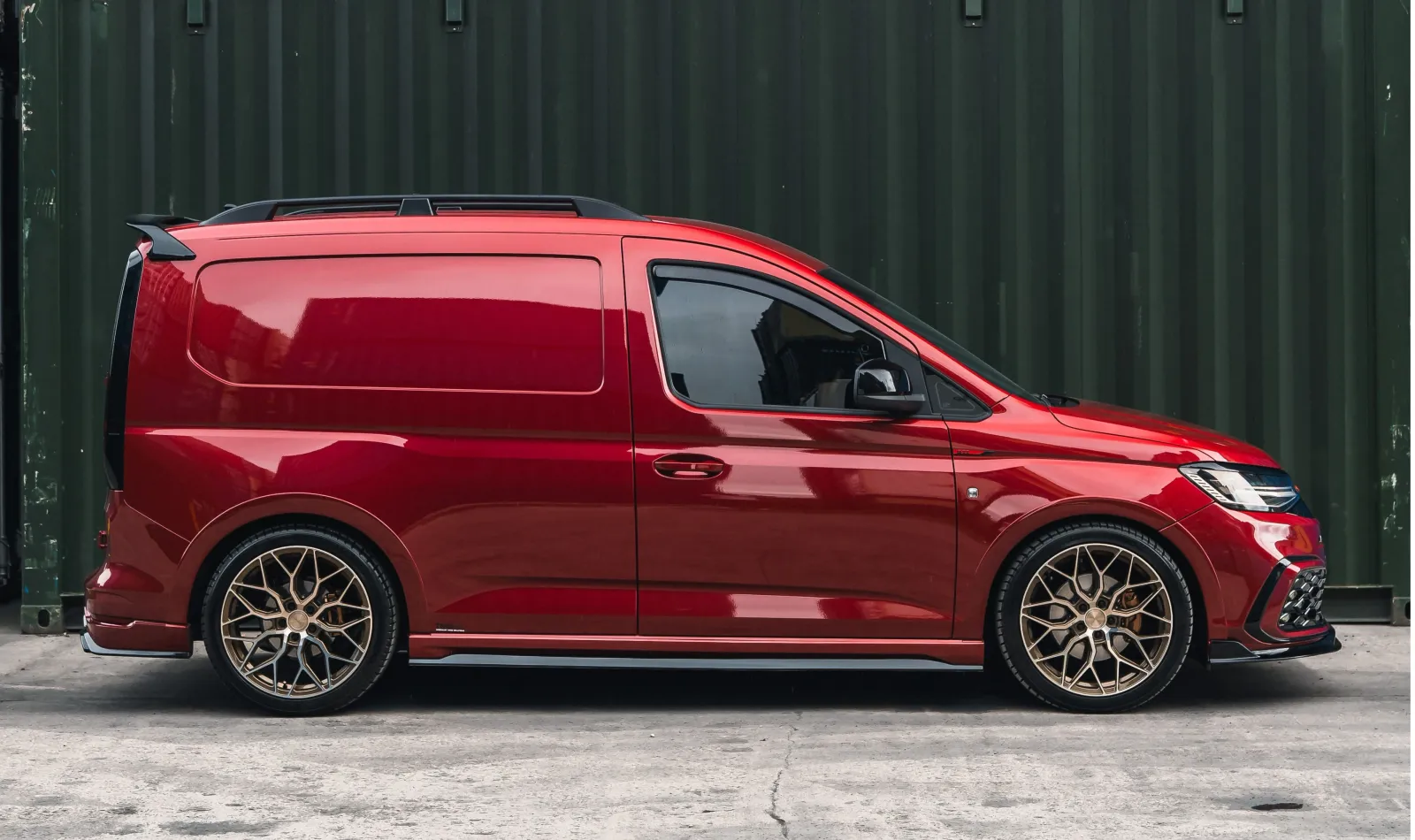 VW Caddy Cargo (Caddy 5) trim level equipment guide 
