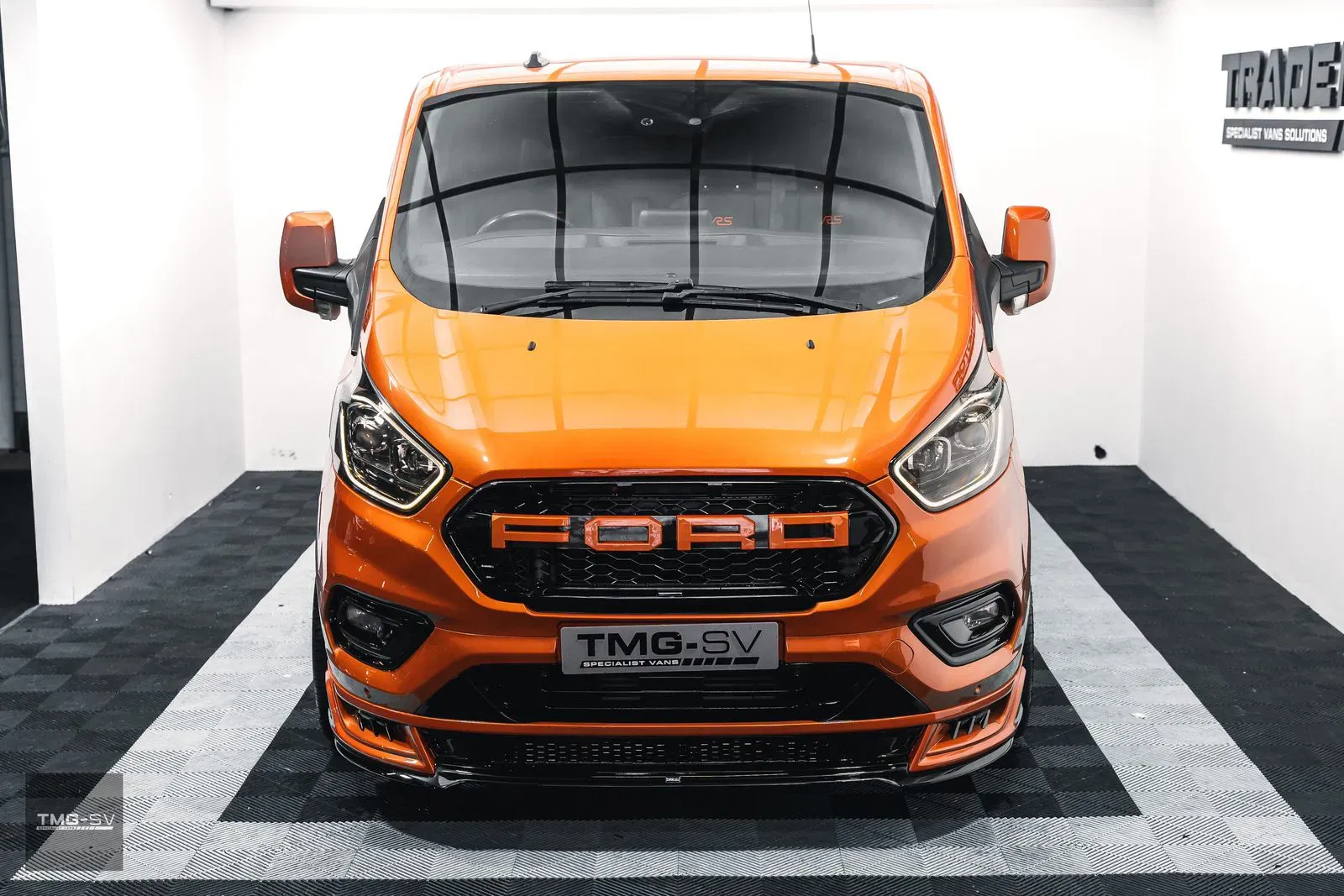 Respraying your van – do you need to notify the DVLA?