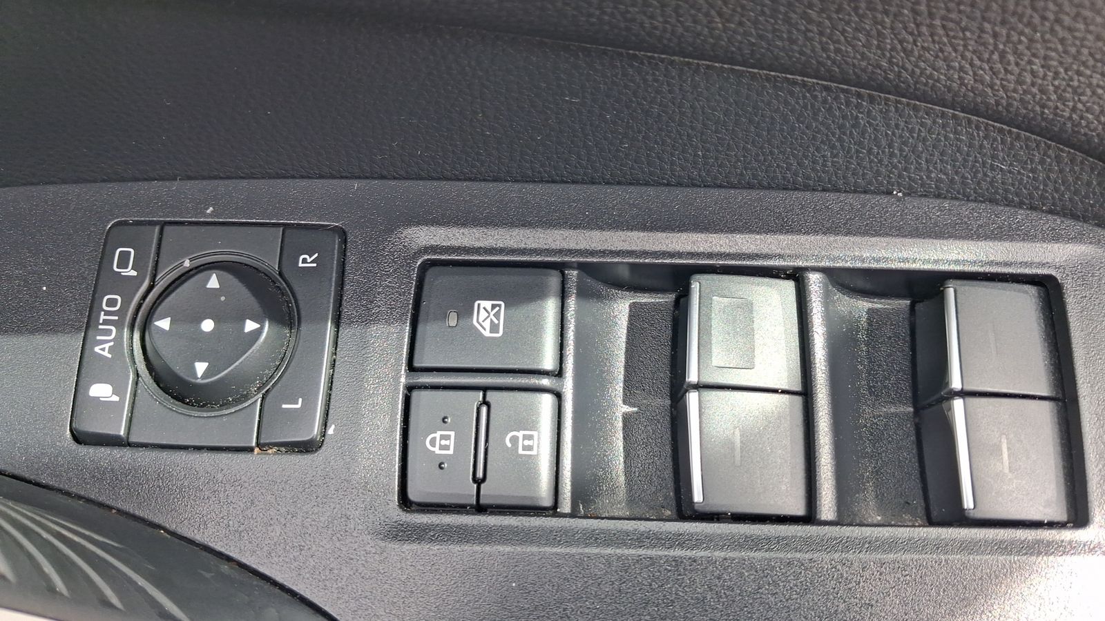 Suzuki Across 2.5 18.1kWh SUV 5dr Petrol Plug-in Hybrid E-CVT 4WD Euro 6 (s/s) (287 ps) 5dr Automatic 2026