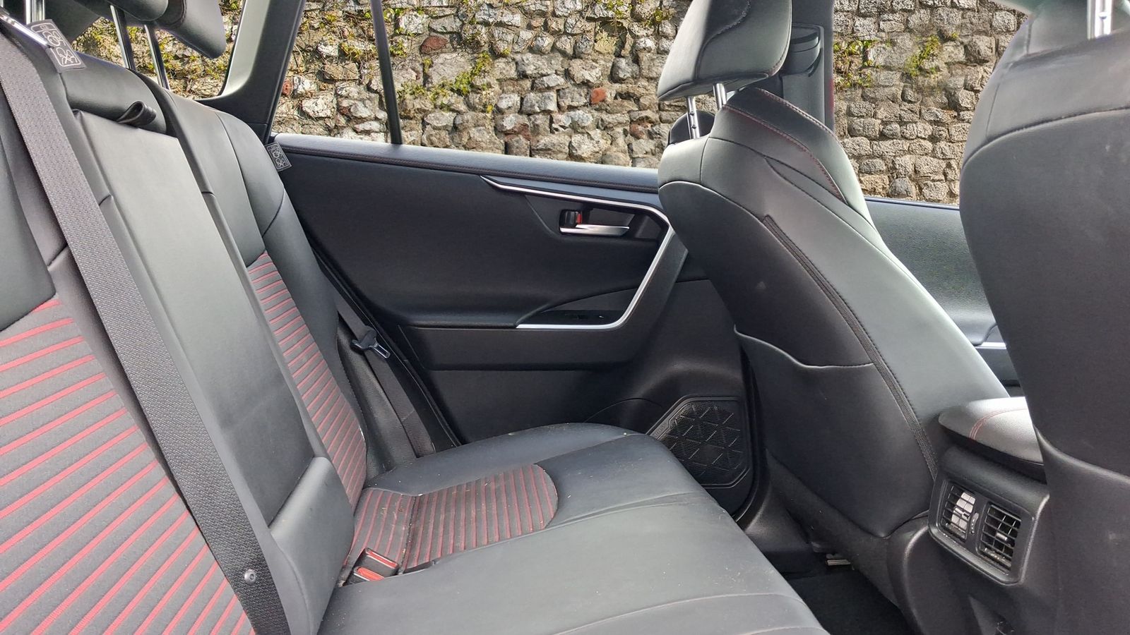 Suzuki Across 2.5 18.1kWh SUV 5dr Petrol Plug-in Hybrid E-CVT 4WD Euro 6 (s/s) (287 ps) 5dr Automatic 2026
