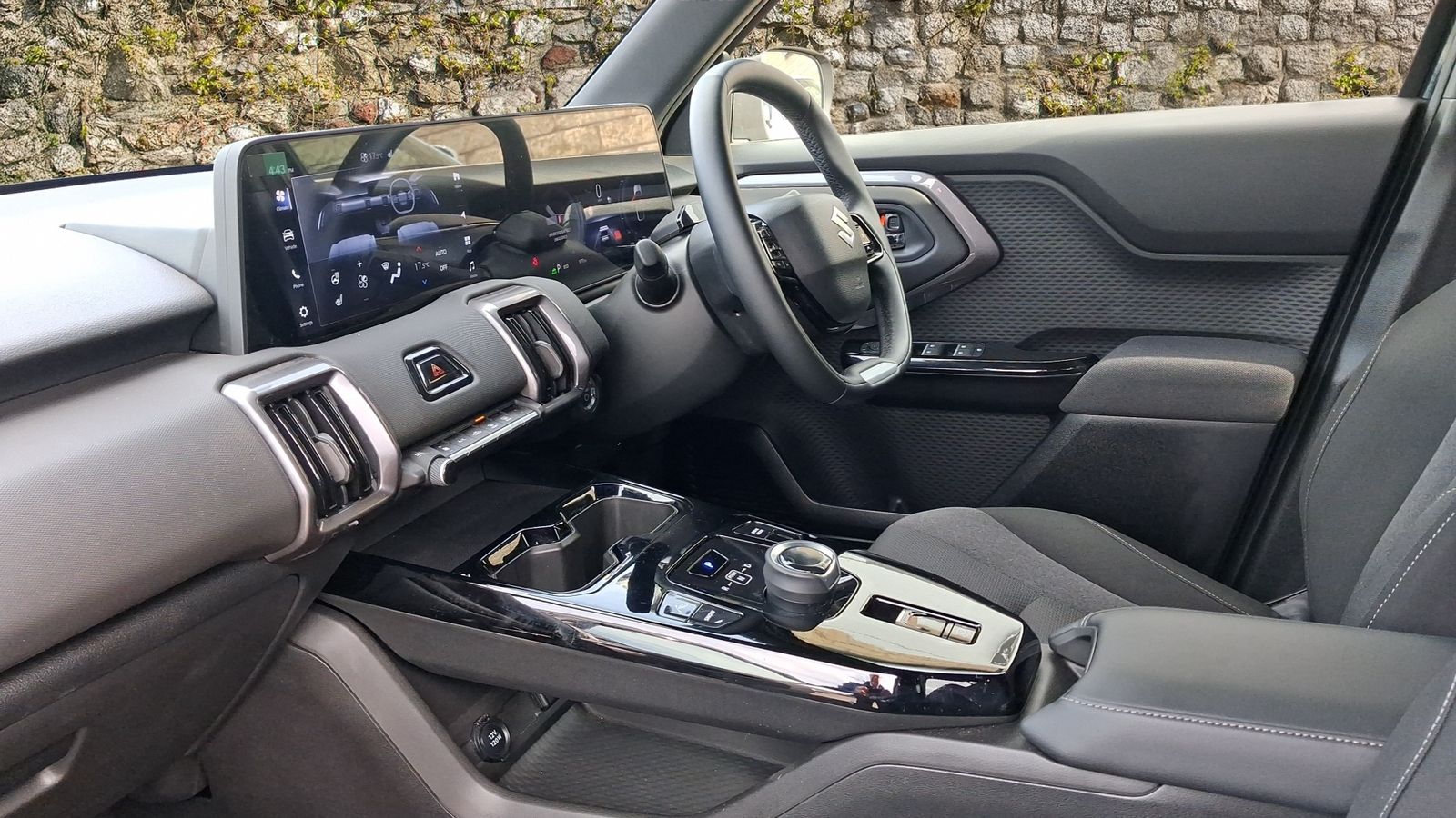 Suzuki E vitara 61kWh Motion SUV 5dr Electric Auto (174 ps) 5dr Automatic 2026