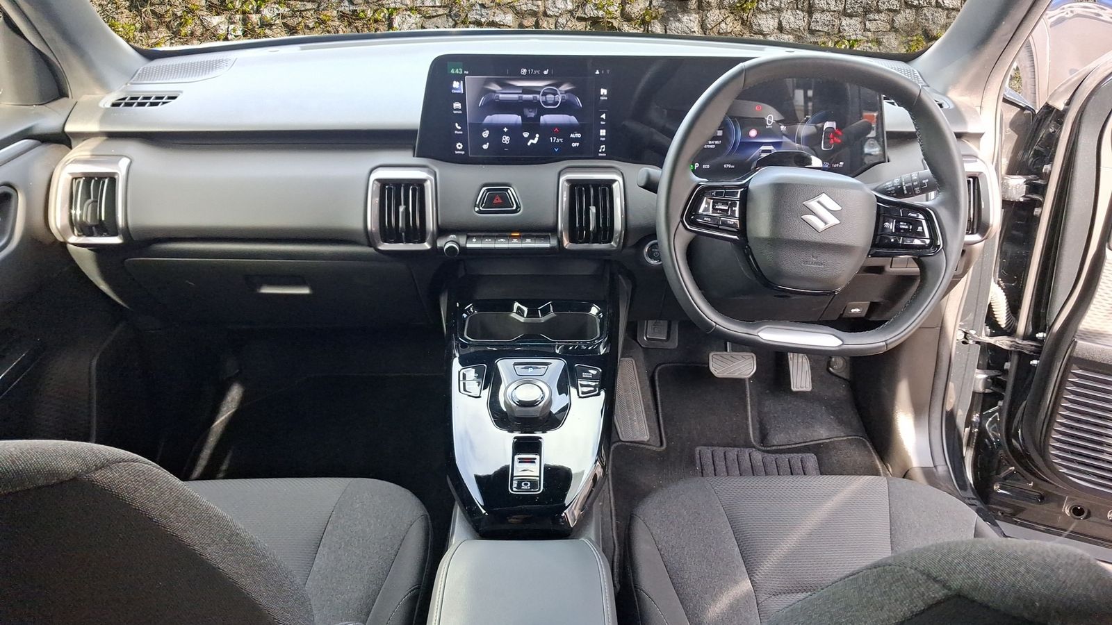 Suzuki E vitara 61kWh Motion SUV 5dr Electric Auto (174 ps) 5dr Automatic 2026