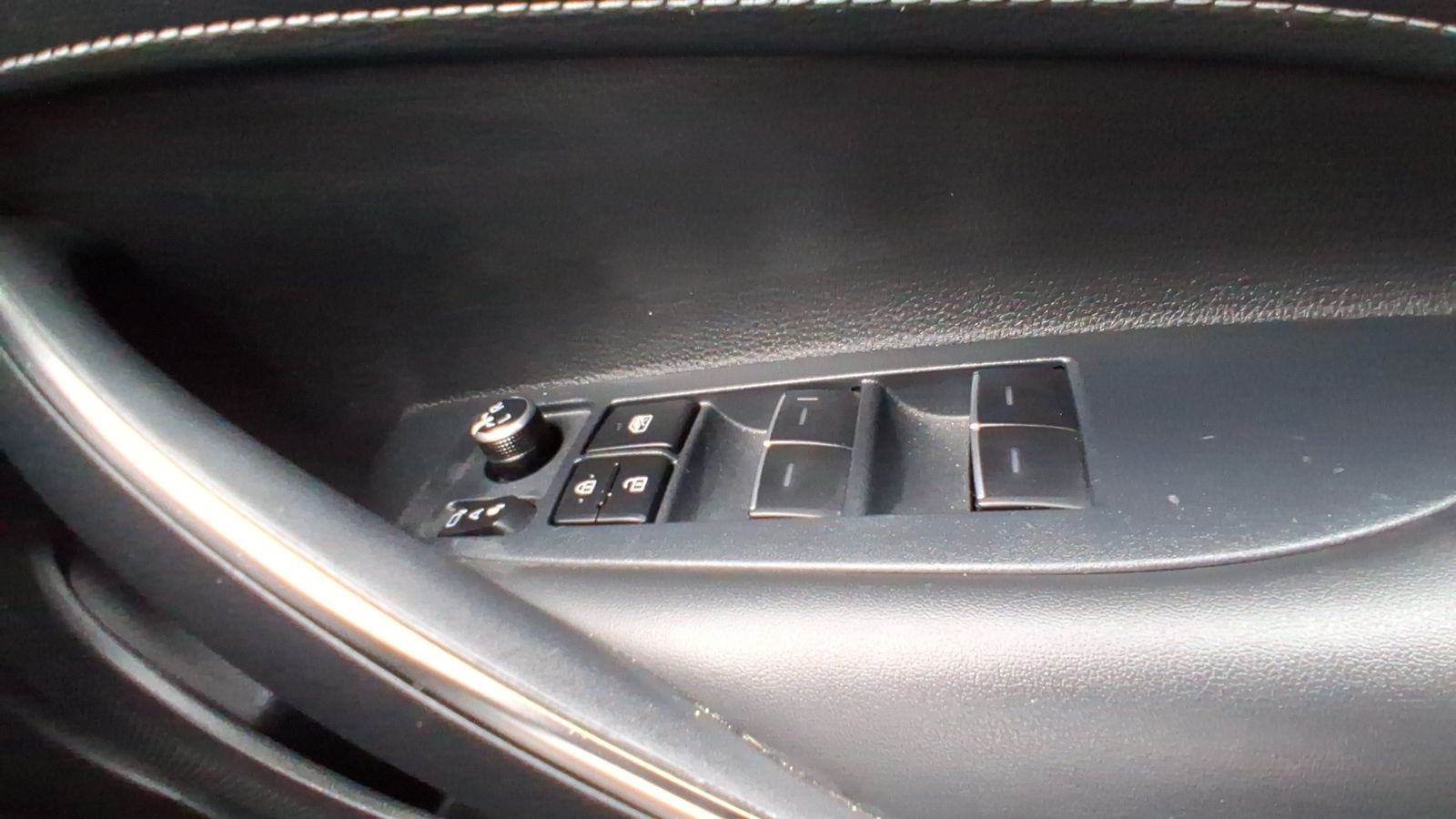 Suzuki Swace 1.8h Ultra Estate 5dr Petrol Hybrid CVT Euro 6 (s/s) (140 ps) 5dr Automatic 2026