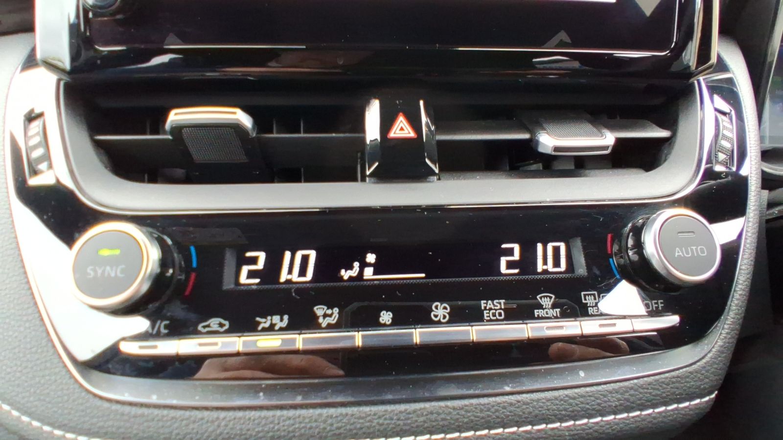 Suzuki Swace 1.8h Ultra Estate 5dr Petrol Hybrid CVT Euro 6 (s/s) (140 ps) 5dr Automatic 2026