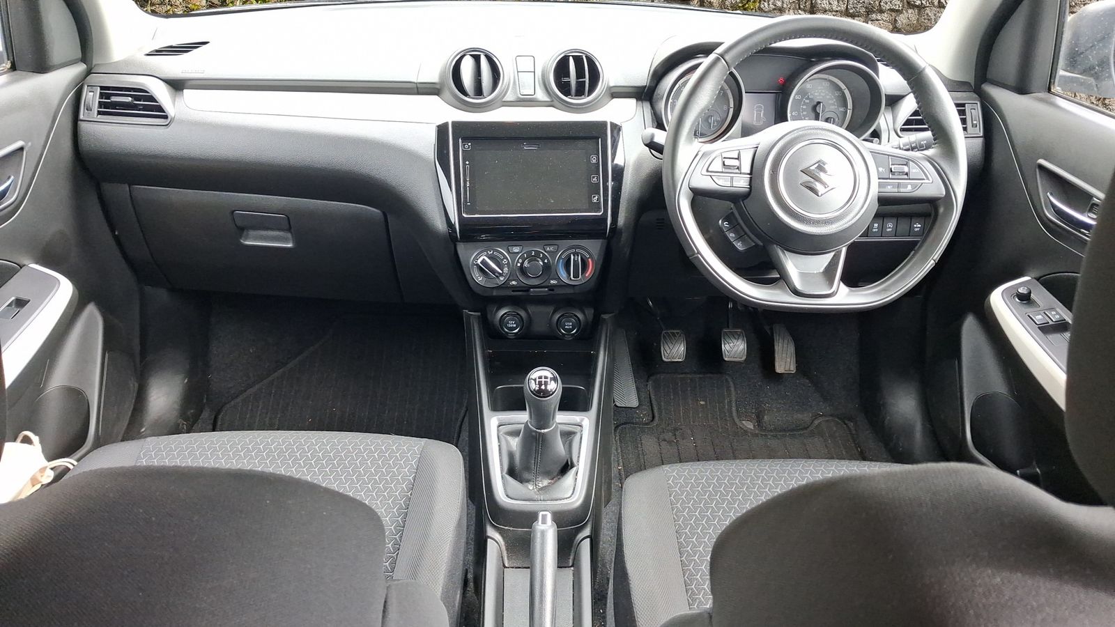 Suzuki Swift 1.2 Dualjet MHEV SZ-L Hatchback 5dr Petrol Hybrid Manual Euro 6 (s/s) (83 ps) 5dr Manual 2026